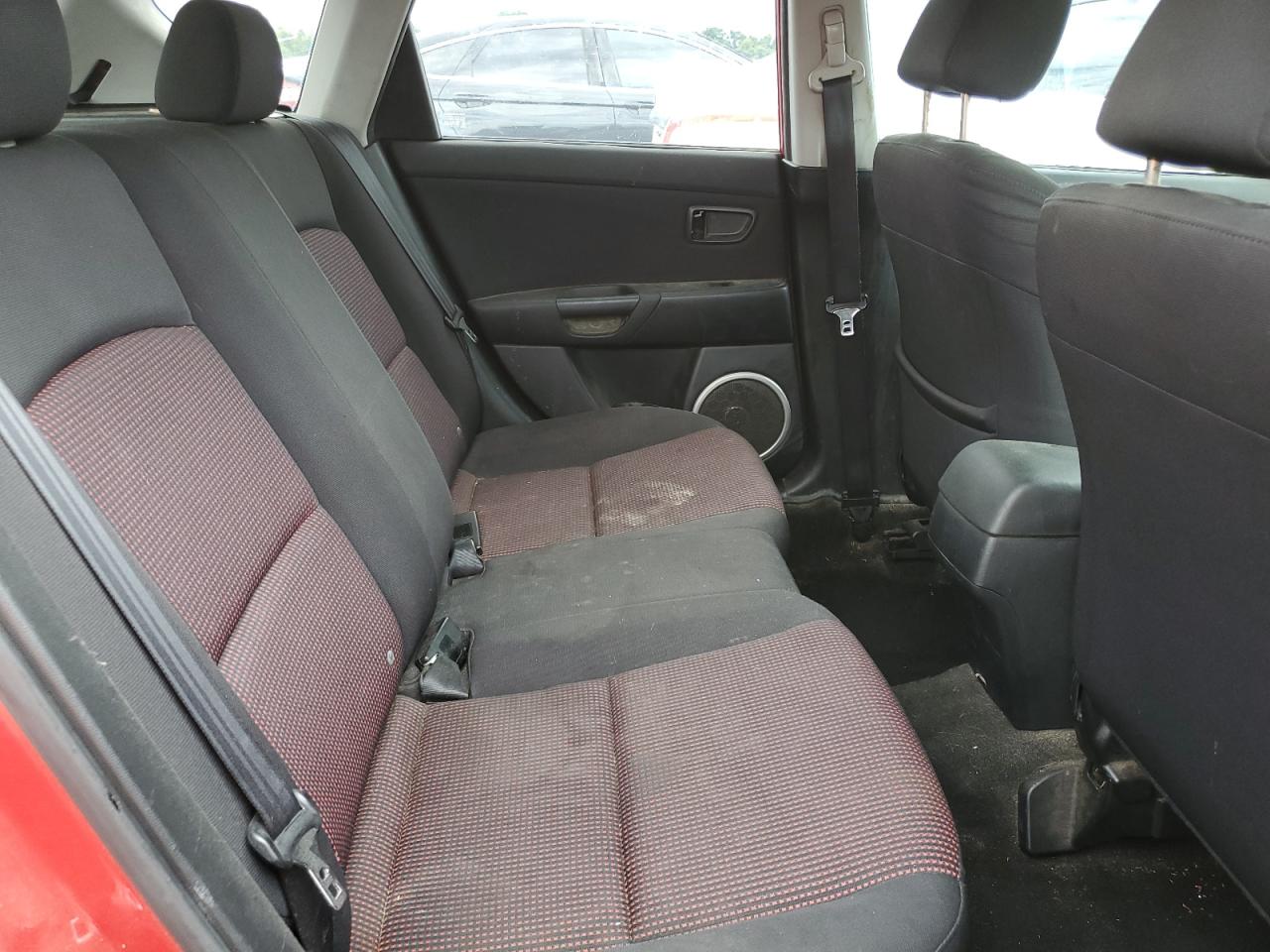 2004 Mazda 3 Hatchback VIN: JM1BK143141153287 Lot: 60407454