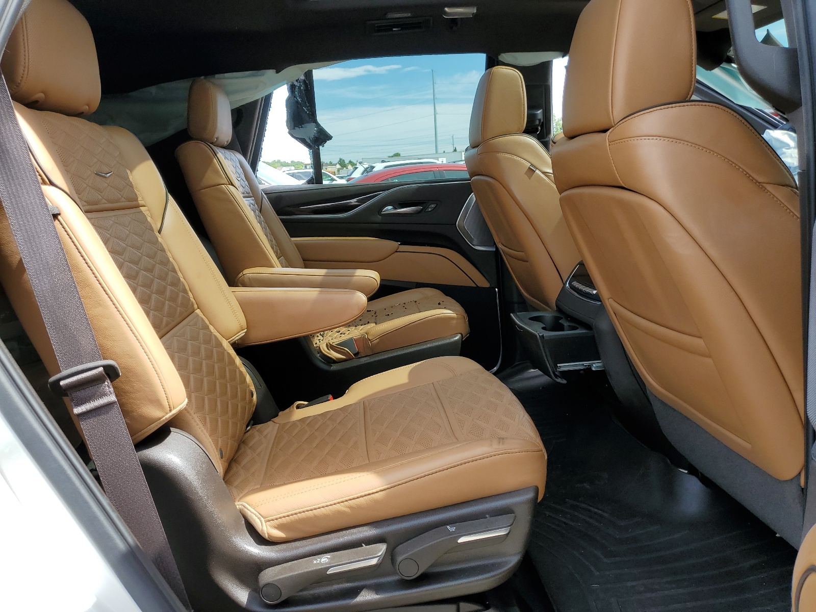 1GYS4FKL5NR231965 2022 Cadillac Escalade Sport