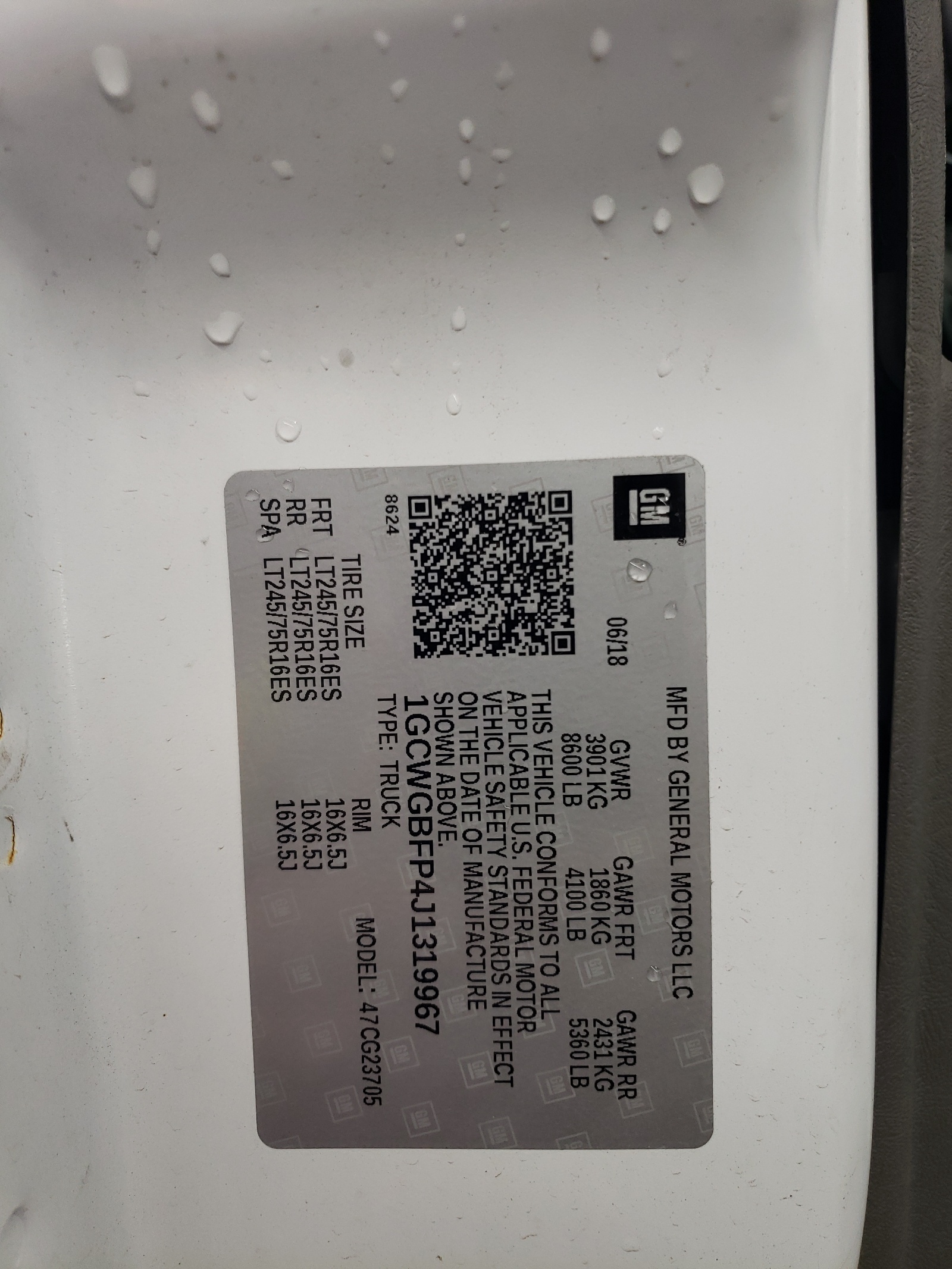 1GCWGBFP4J1319967 2018 Chevrolet Express G2500