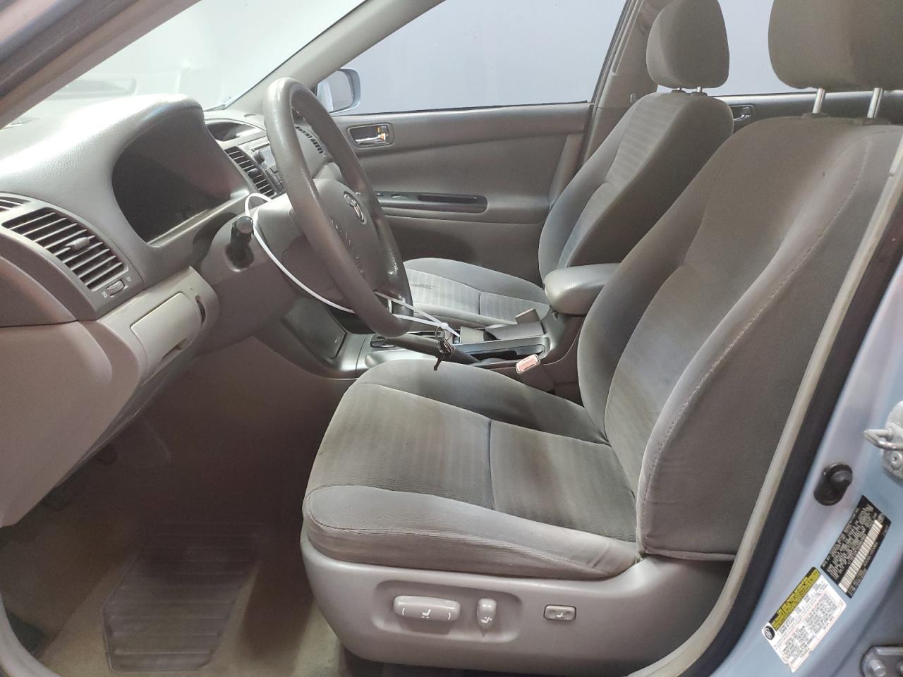 2005 Toyota Camry Le VIN: 4T1BE32K15U987665 Lot: 60660824