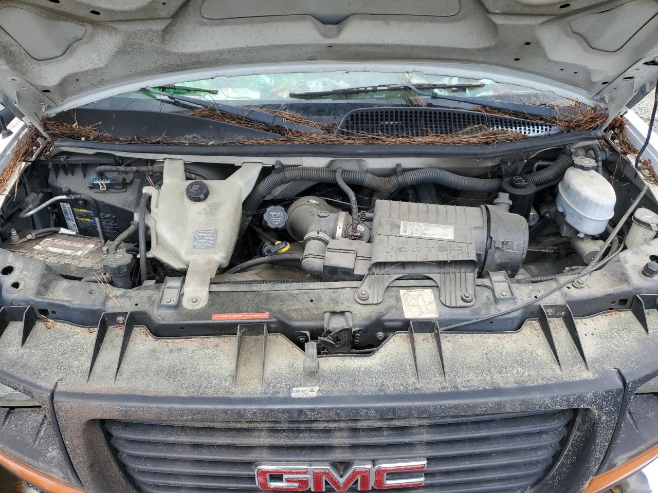 2009 GMC Savana - Image 11