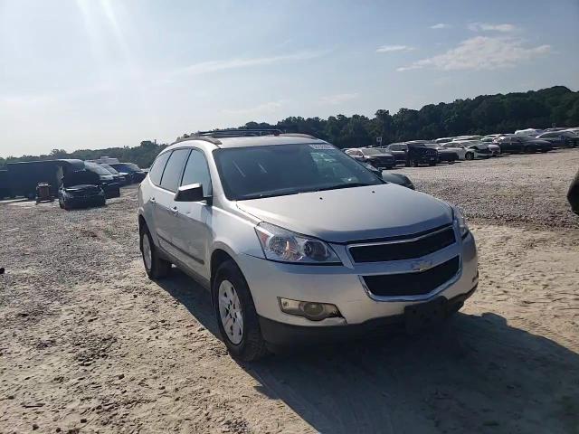 2011 Chevrolet Traverse Ls VIN: 1GNKREED2BJ194686 Lot: 58736364