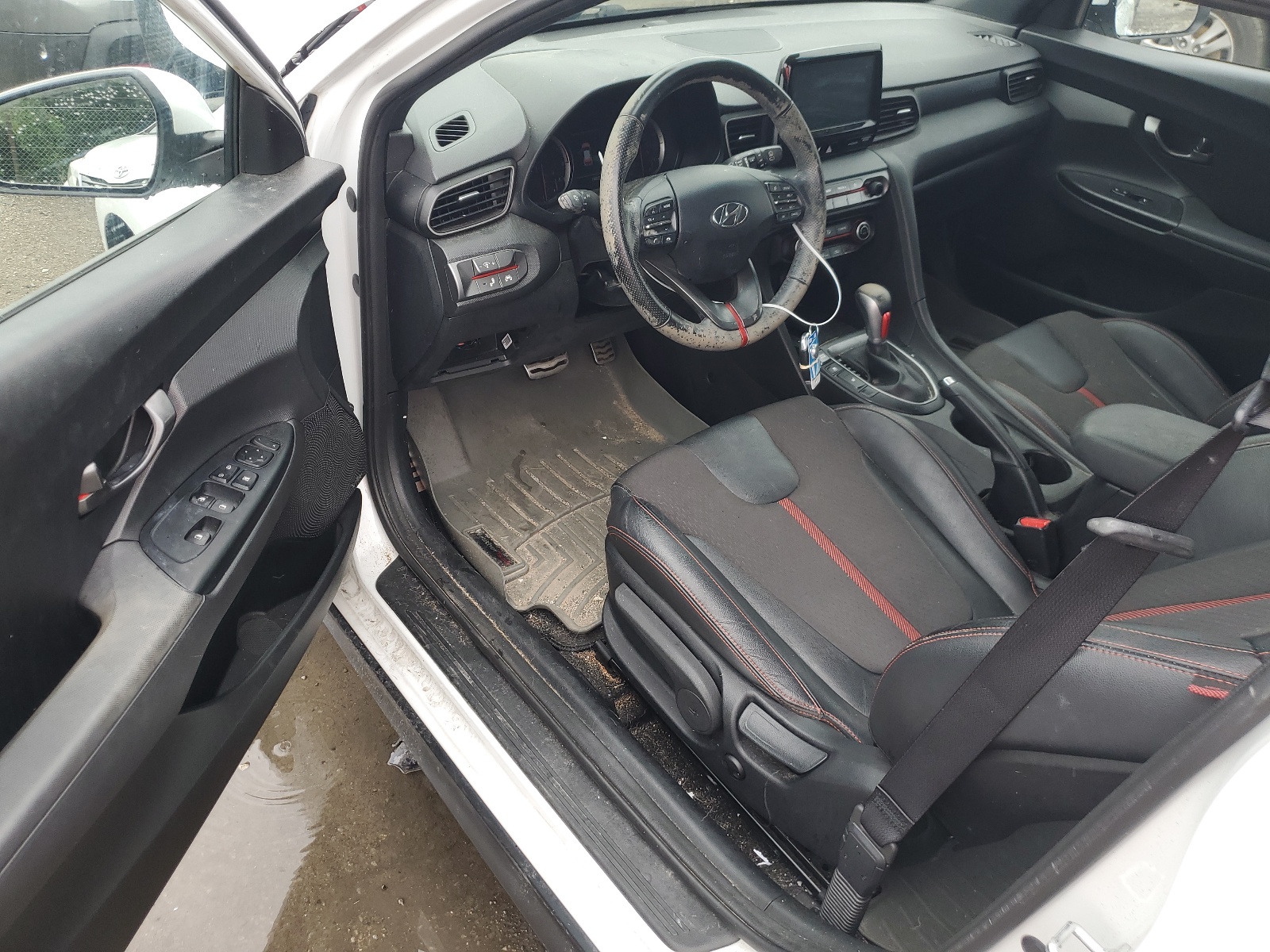 KMHTH6AB6KU012847 2019 Hyundai Veloster Turbo