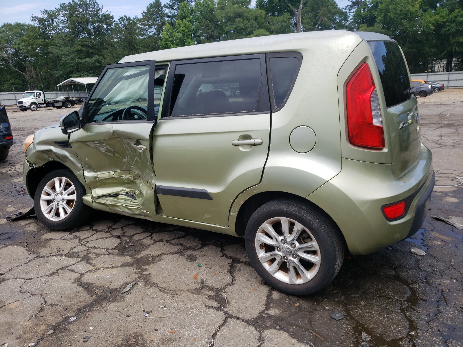 2013 Kia Soul + vin: KNDJT2A62D7527514