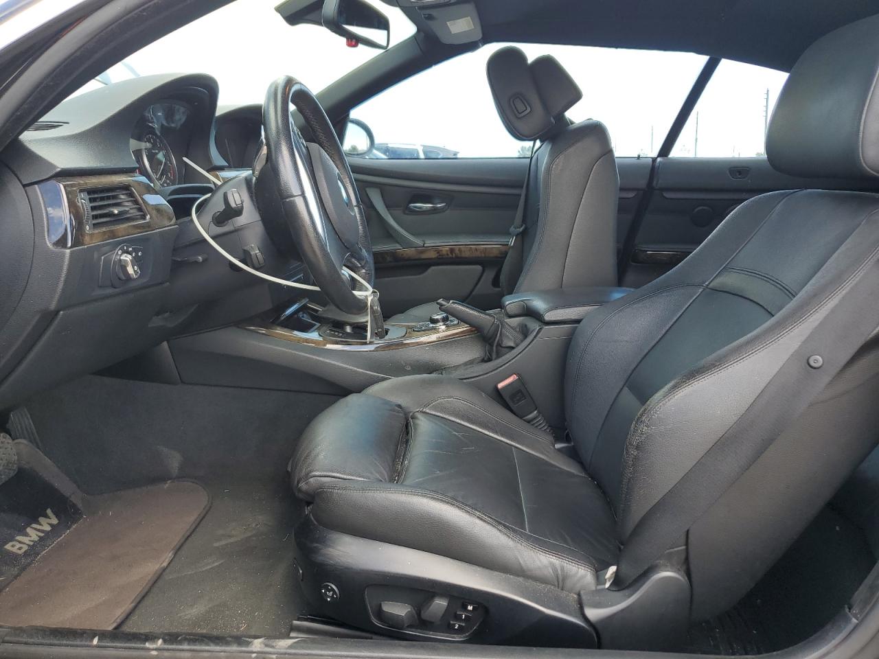 2009 BMW 335 I VIN: WBAWL735X9P180705 Lot: 61089014