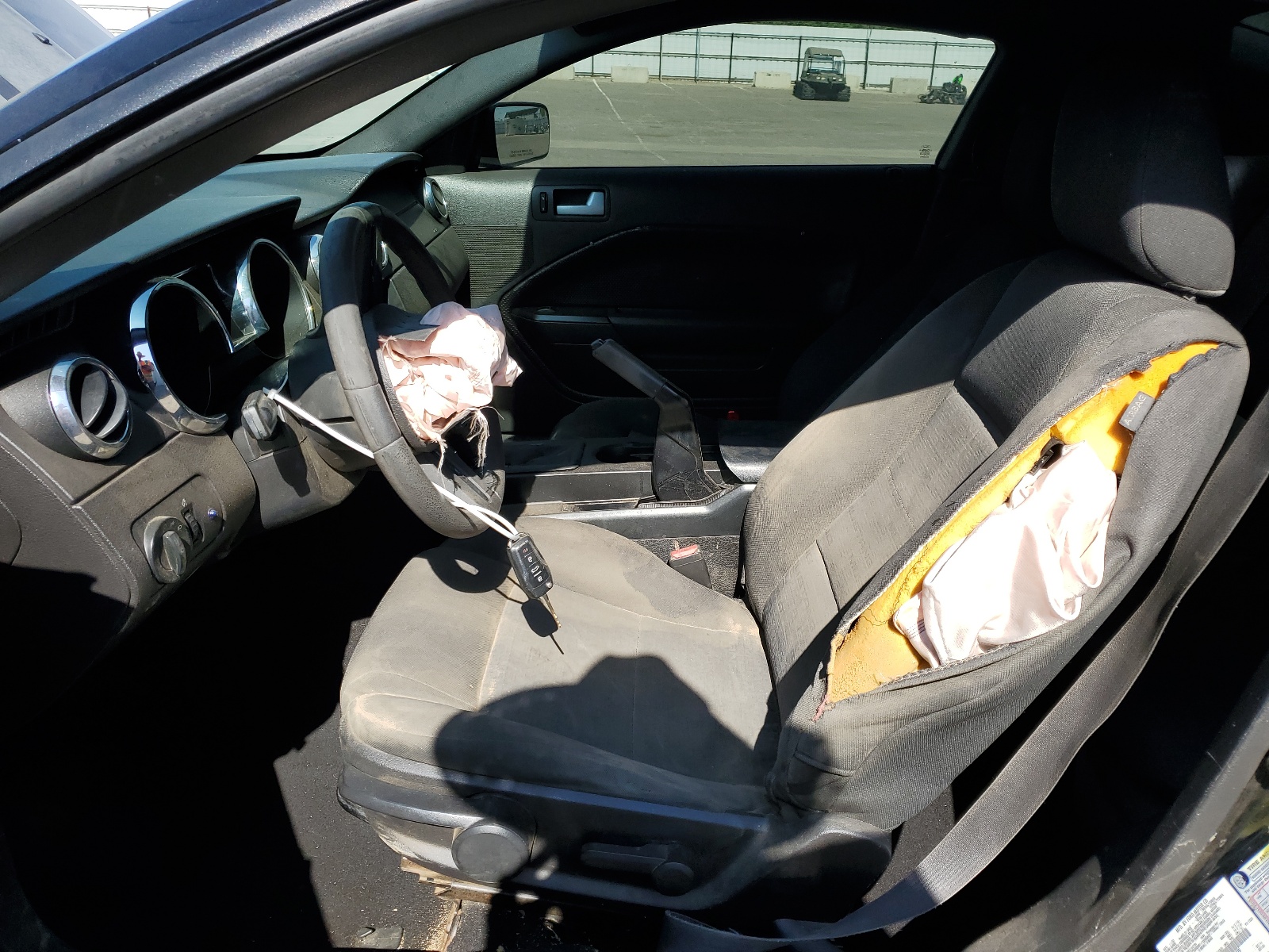 1ZVHT80N285155729 2008 Ford Mustang