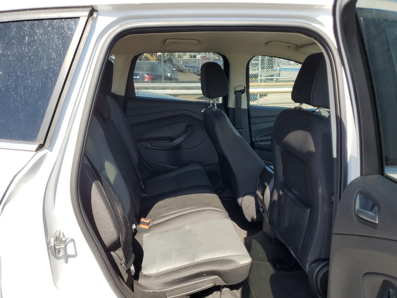 1FMCU0GX4GUA40410 2016 Ford Escape Se