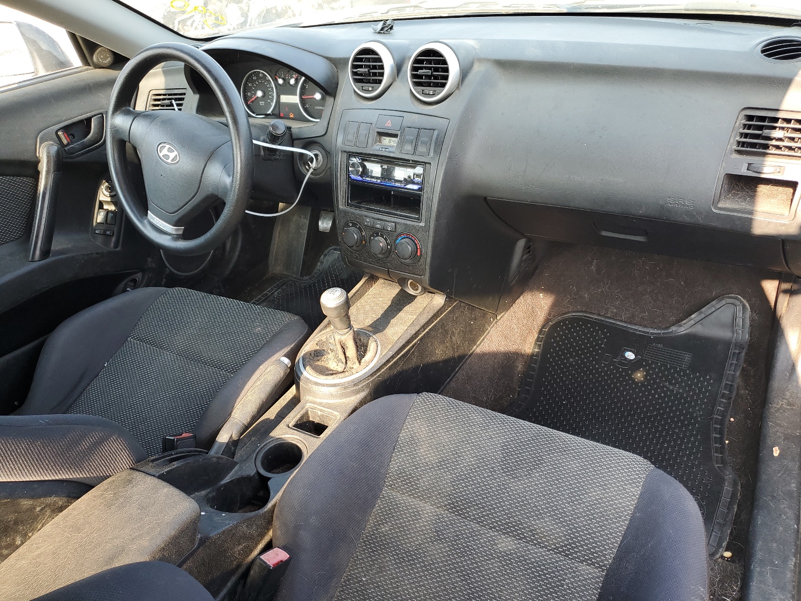 KMHHM65D95U187465 2005 Hyundai Tiburon