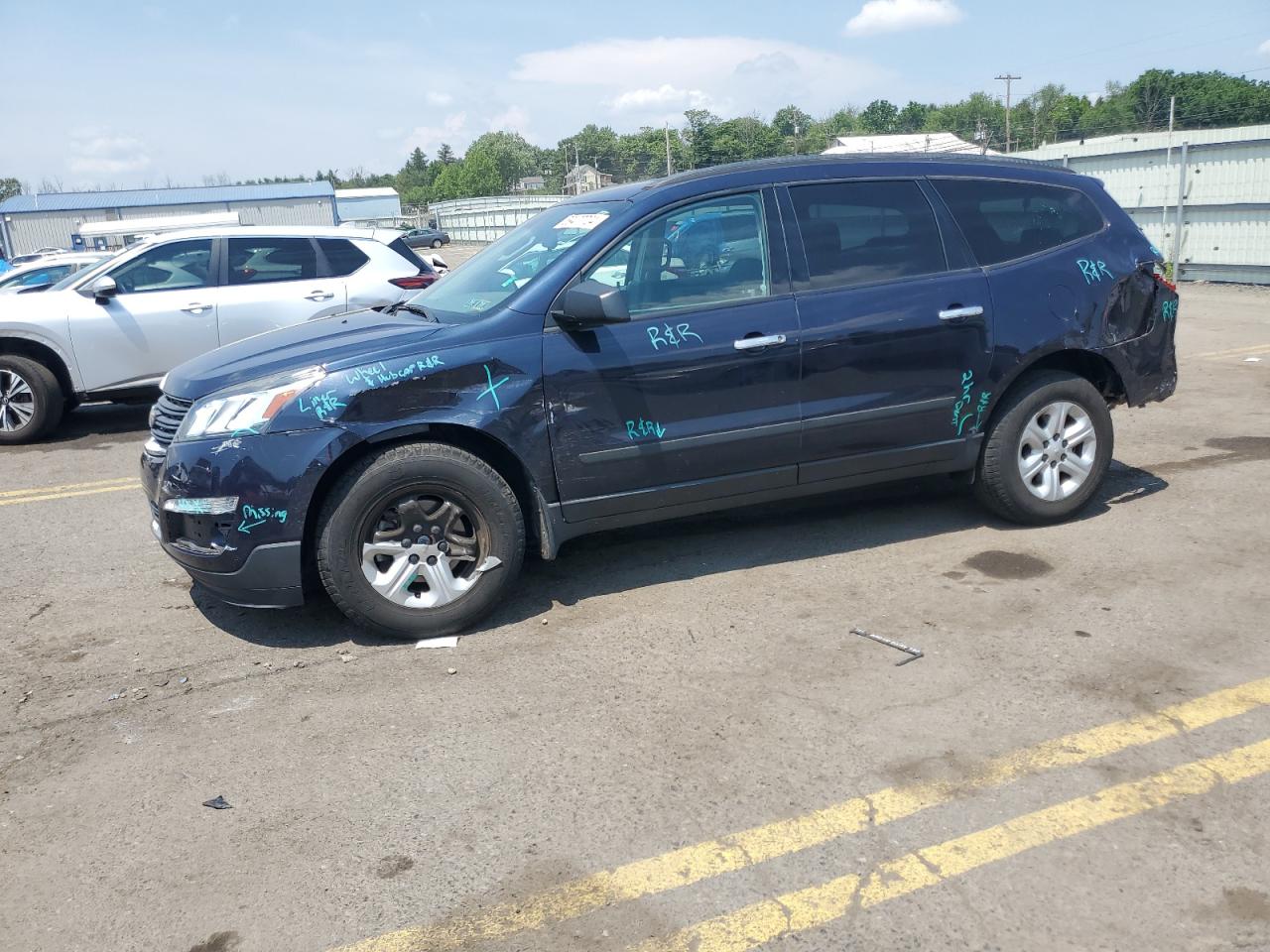 1GNKRFEDXHJ164866 2017 CHEVROLET TRAVERSE - Image 1