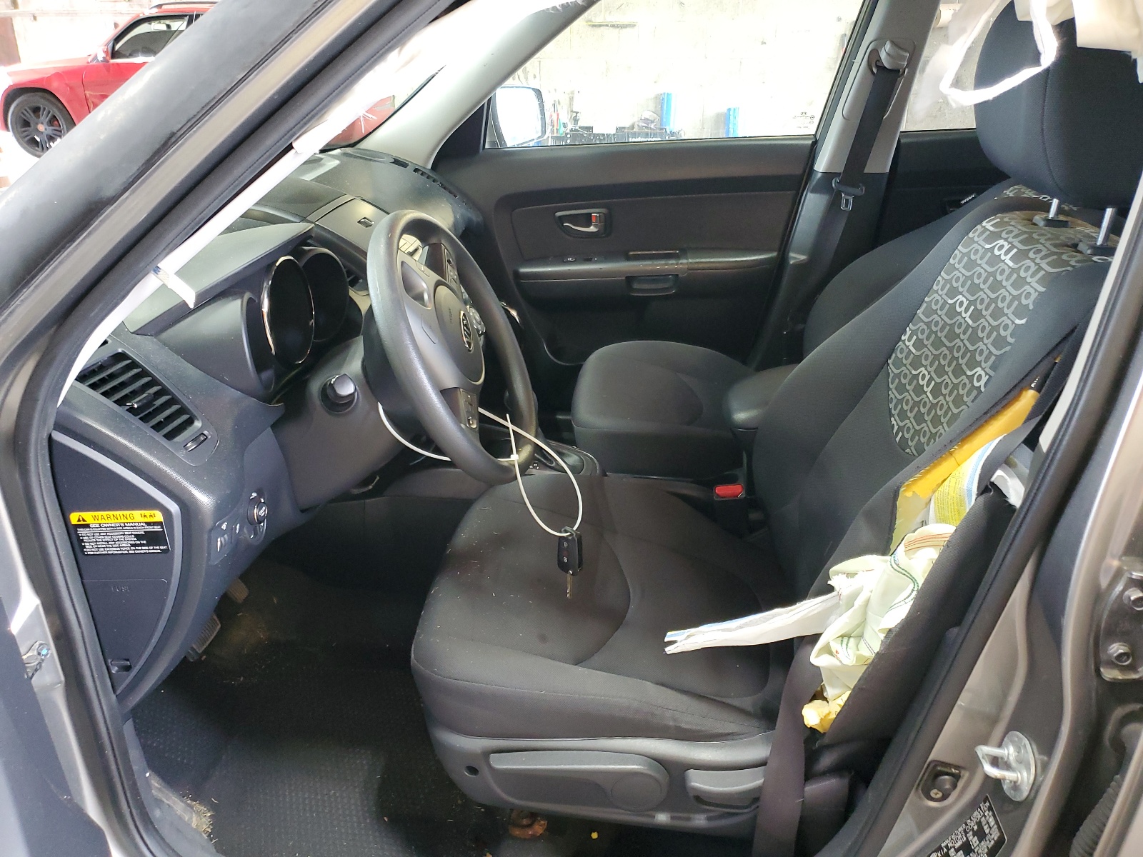 KNDJT2A20B7240263 2011 Kia Soul +