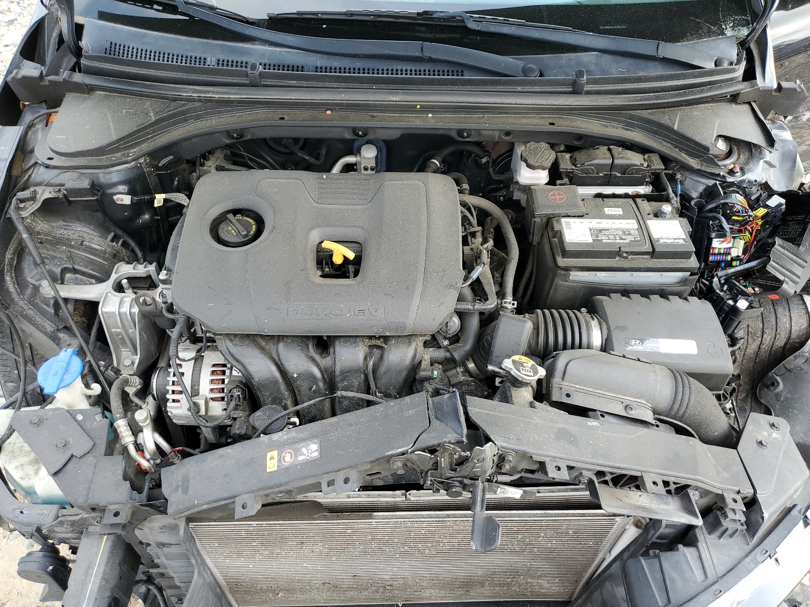 KMHD74LFXKU821215 2019 Hyundai Elantra Se