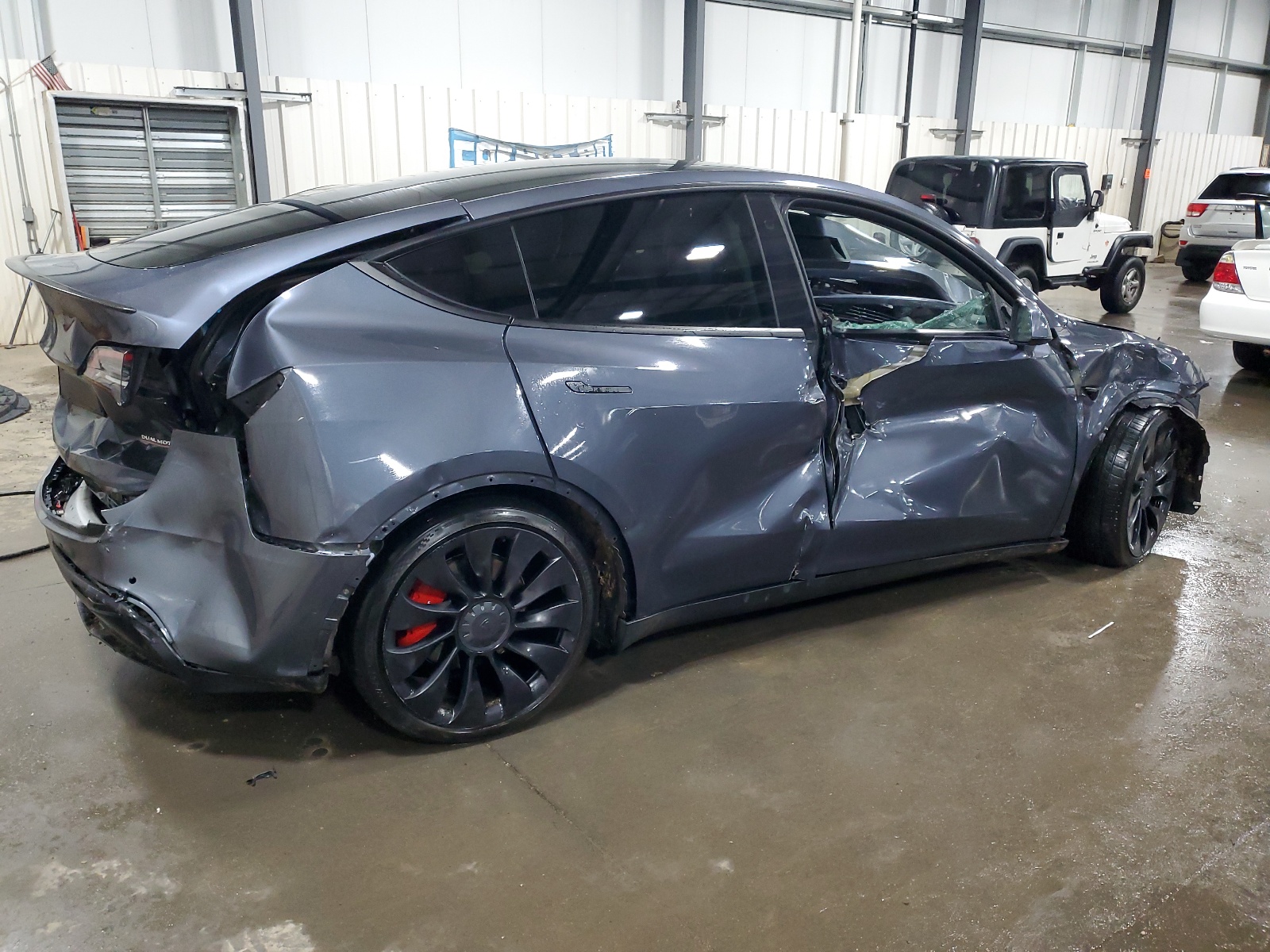 7SAYGDEF5NF452024 2022 Tesla Model Y