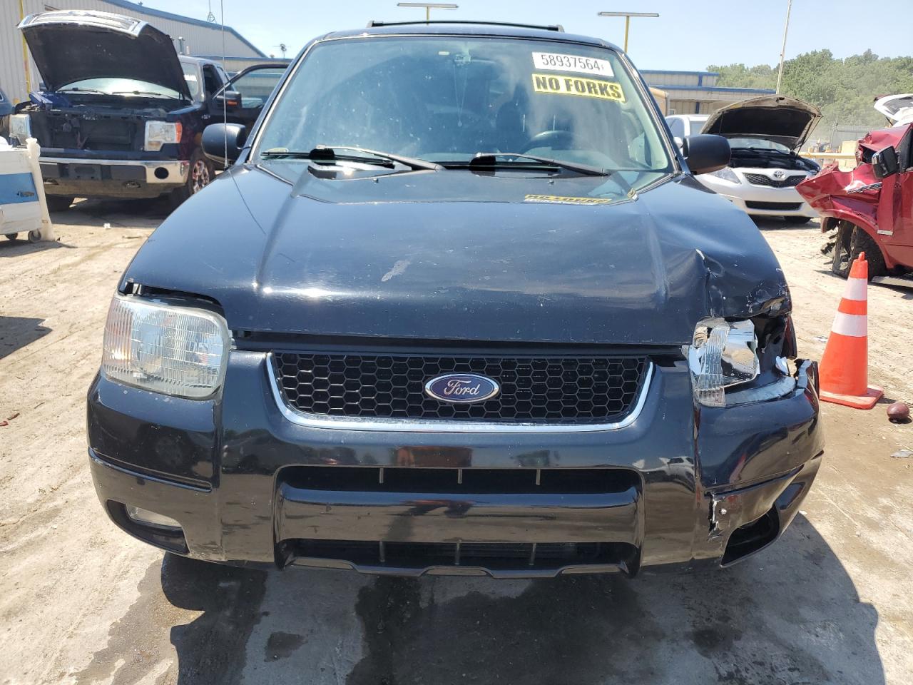 1FMCU94113KE05720 2003 Ford Escape Limited