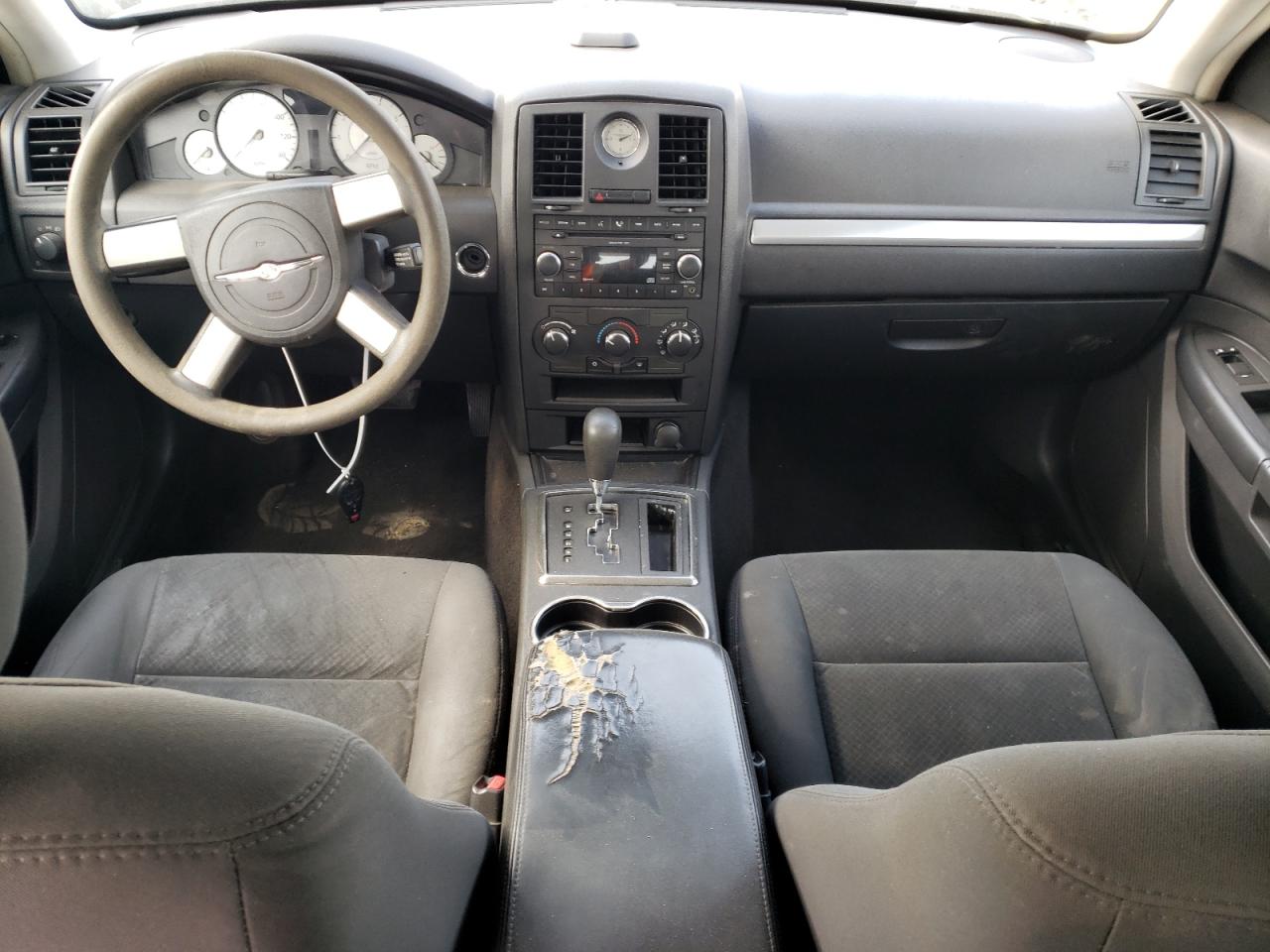 2008 Chrysler 300 Lx VIN: 2C3KA43R48H231082 Lot: 58985744