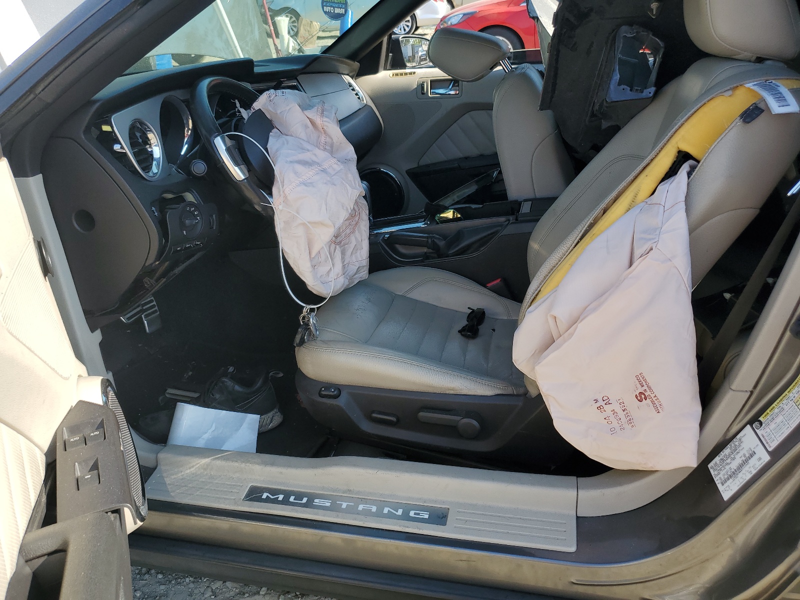 1ZVBP8EM6B5115445 2011 Ford Mustang