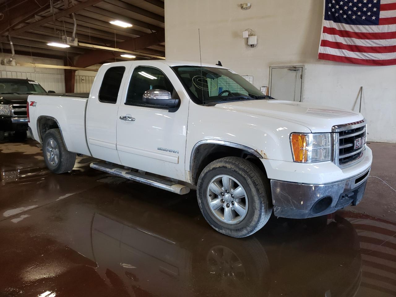 2012 GMC Sierra - Image 4
