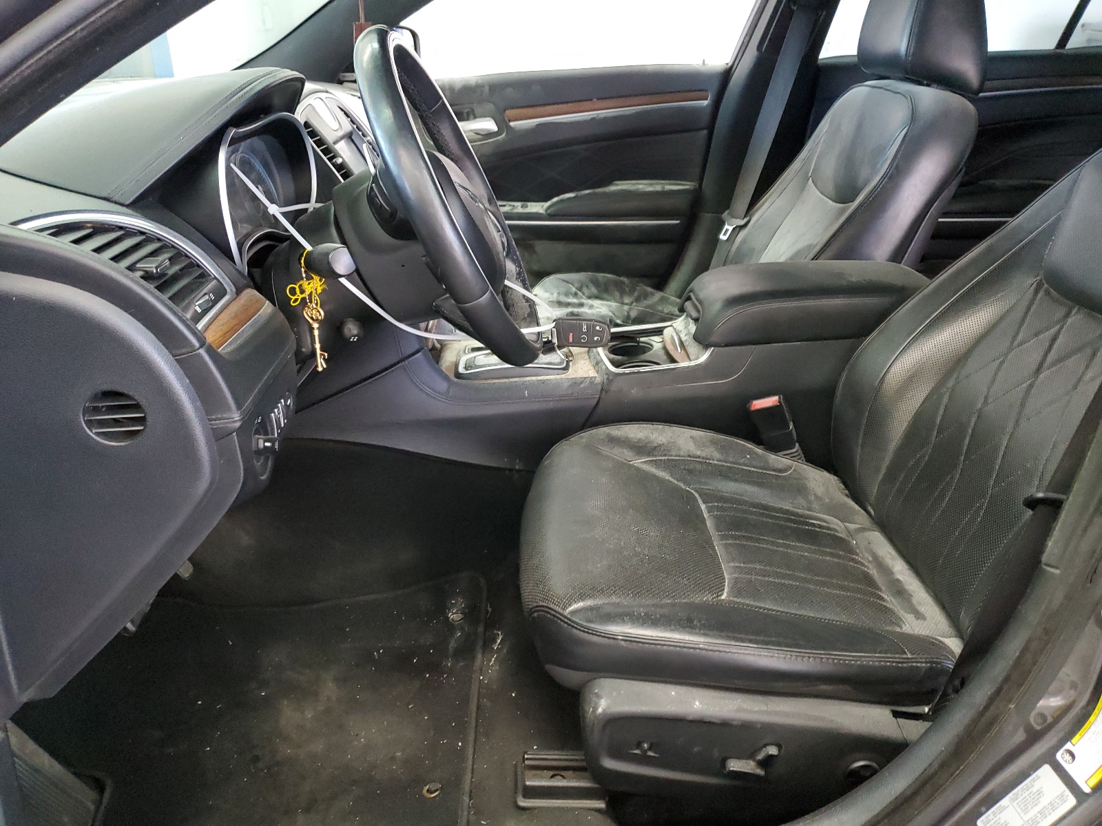 2C3CCASG8FH773036 2015 Chrysler 300C Platinum