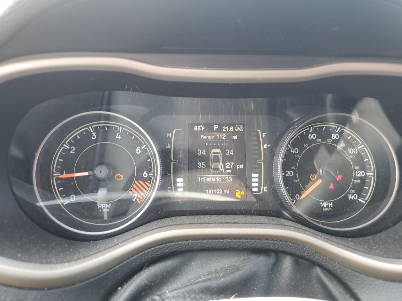 2015 Jeep Cherokee Latitude VIN: 1C4PJLCB9FW694302 Lot: 59913554