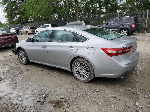 Sedans TOYOTA AVALON 2017 Srebrny