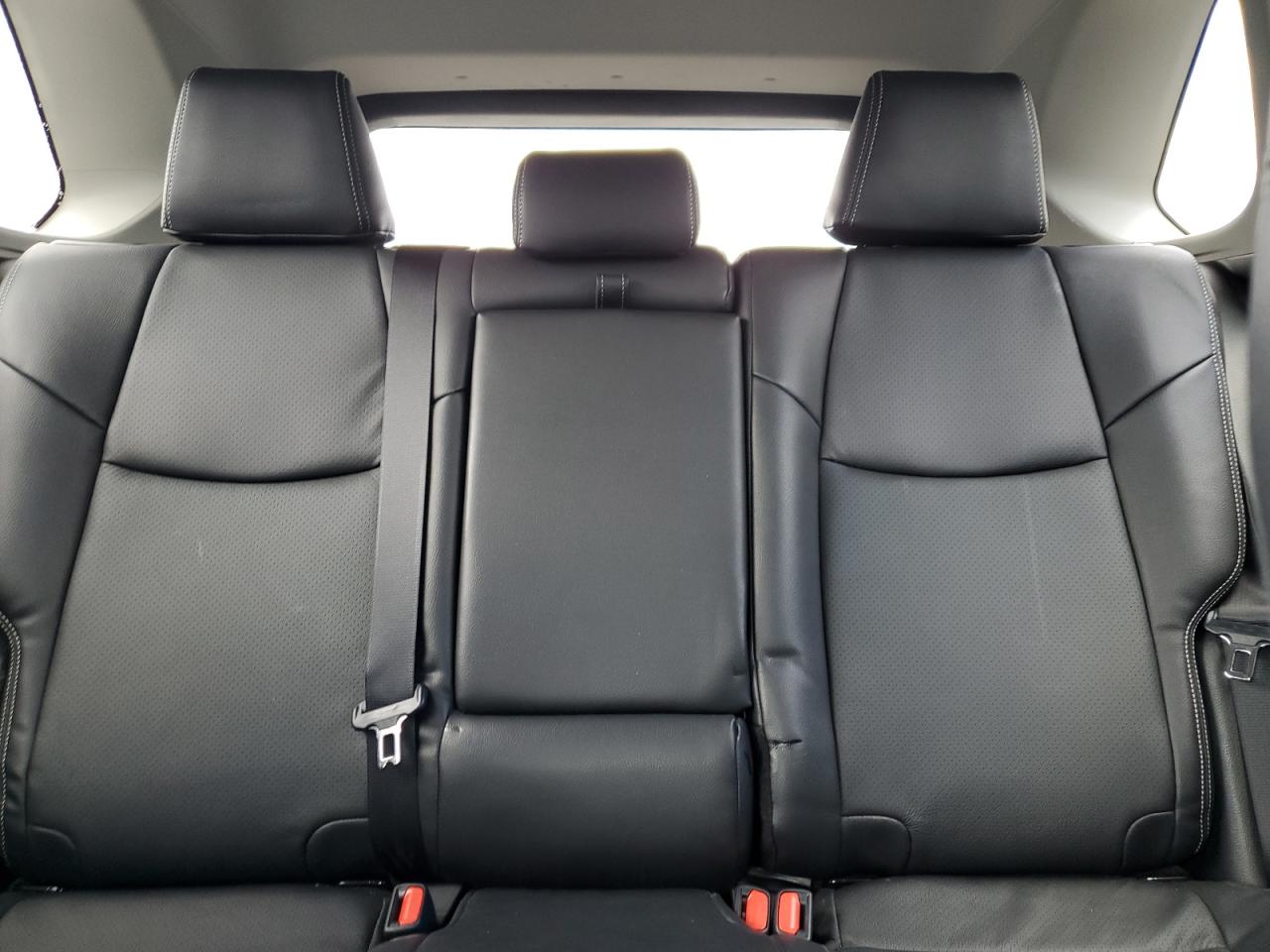 2023 Toyota RAV 4 - Image 10