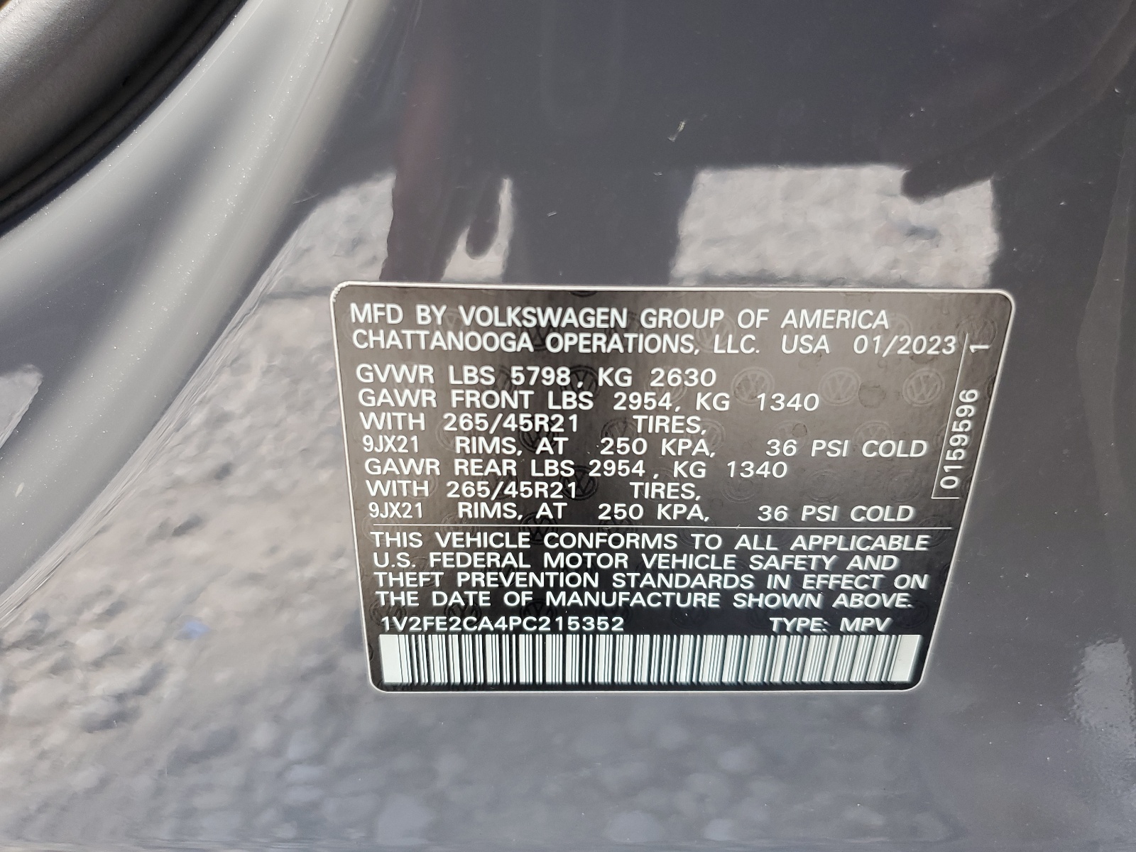 1V2FE2CA4PC215352 2023 Volkswagen Atlas Cross Sport Sel Premium R-Line