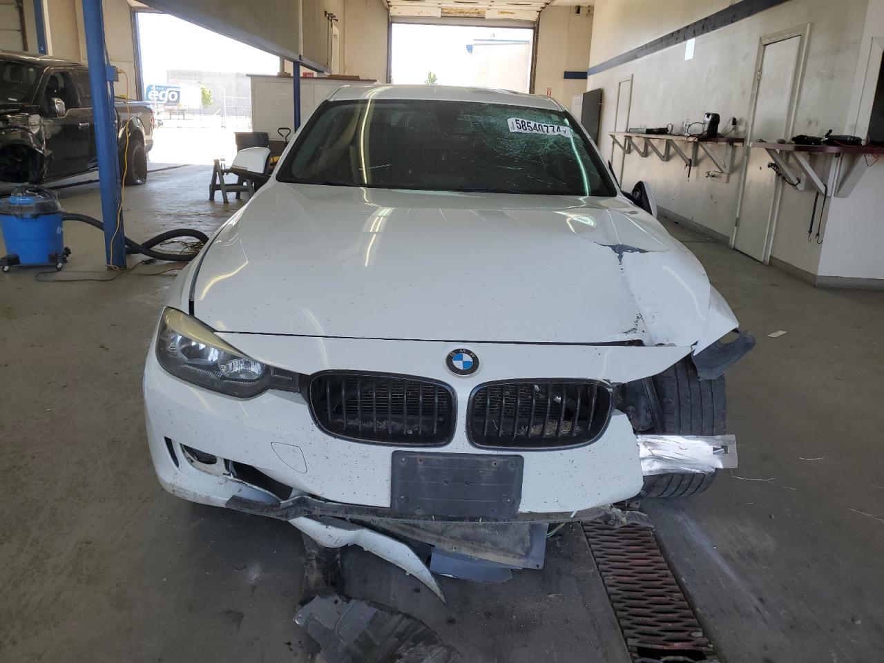 2015 BMW 320 I VIN: WBA3B1C51FK135762 Lot: 58540774