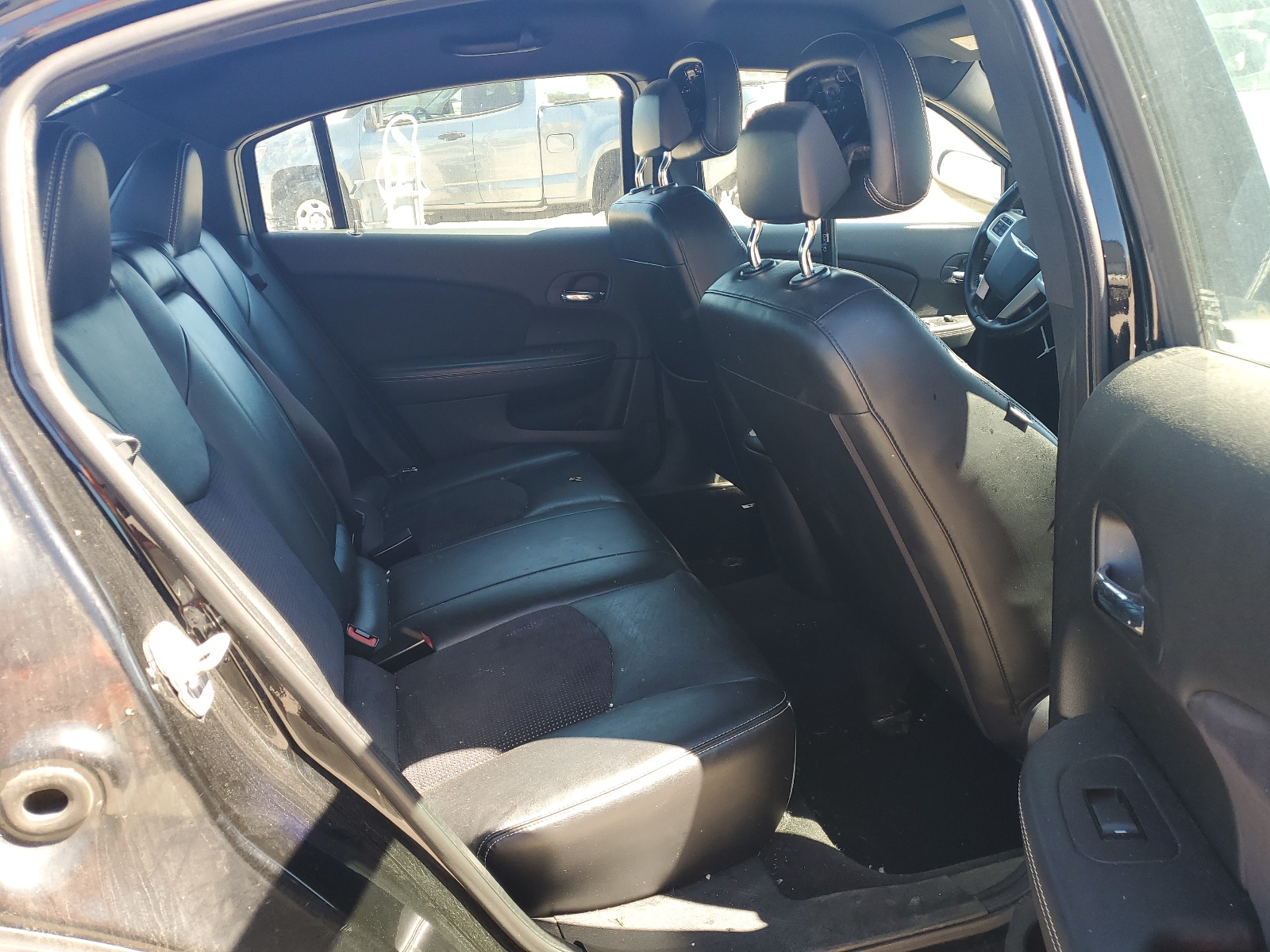 1C3CCBHG4CN107663 2012 Chrysler 200 S