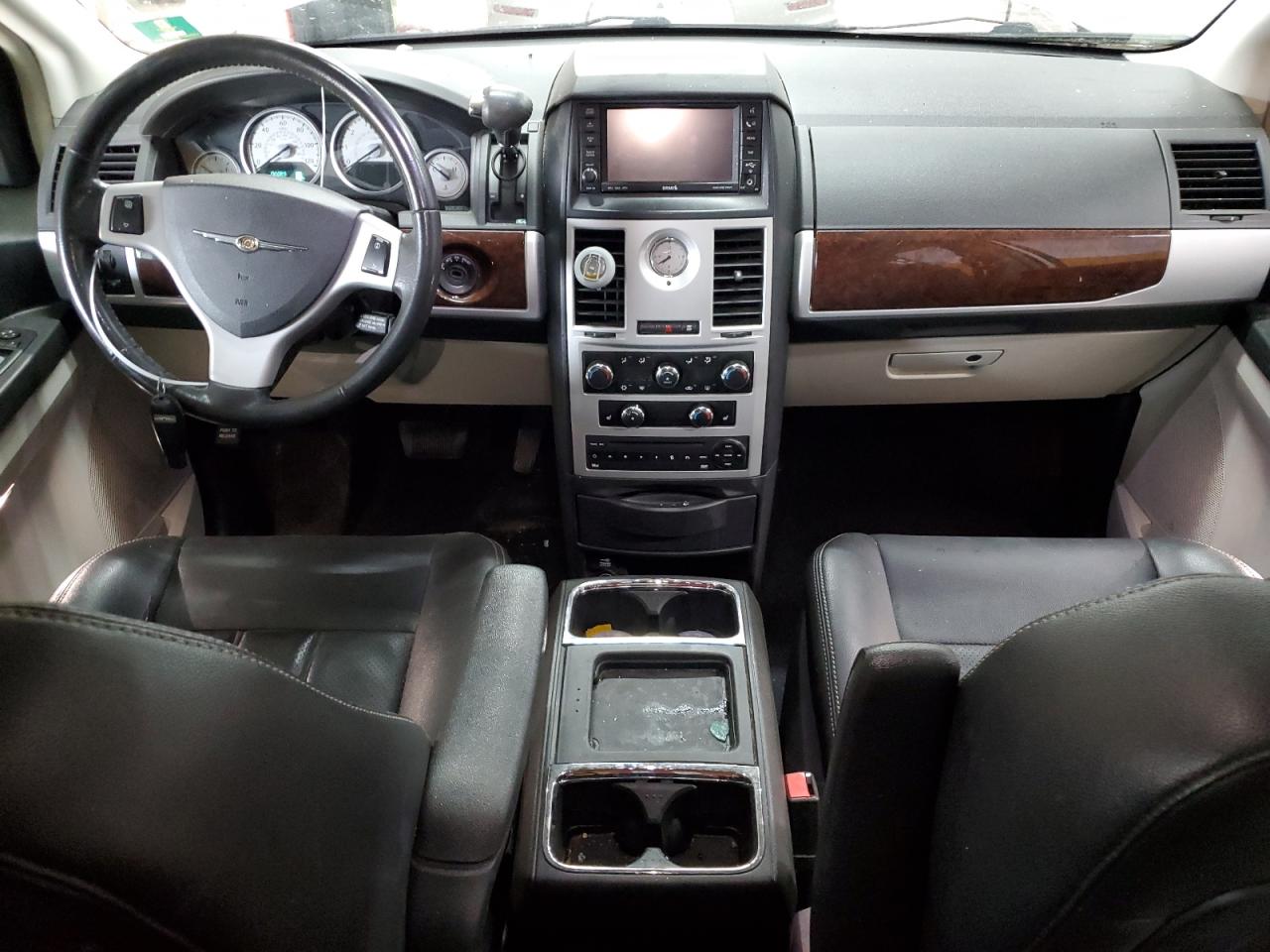 2010 Chrysler Town & Country Touring Plus VIN: 2A4RR8D16AR398914 Lot: 57052094