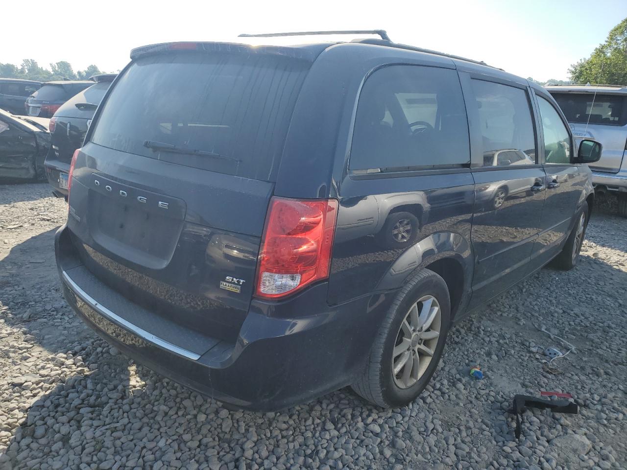 2014 Dodge Caravan - Image 3