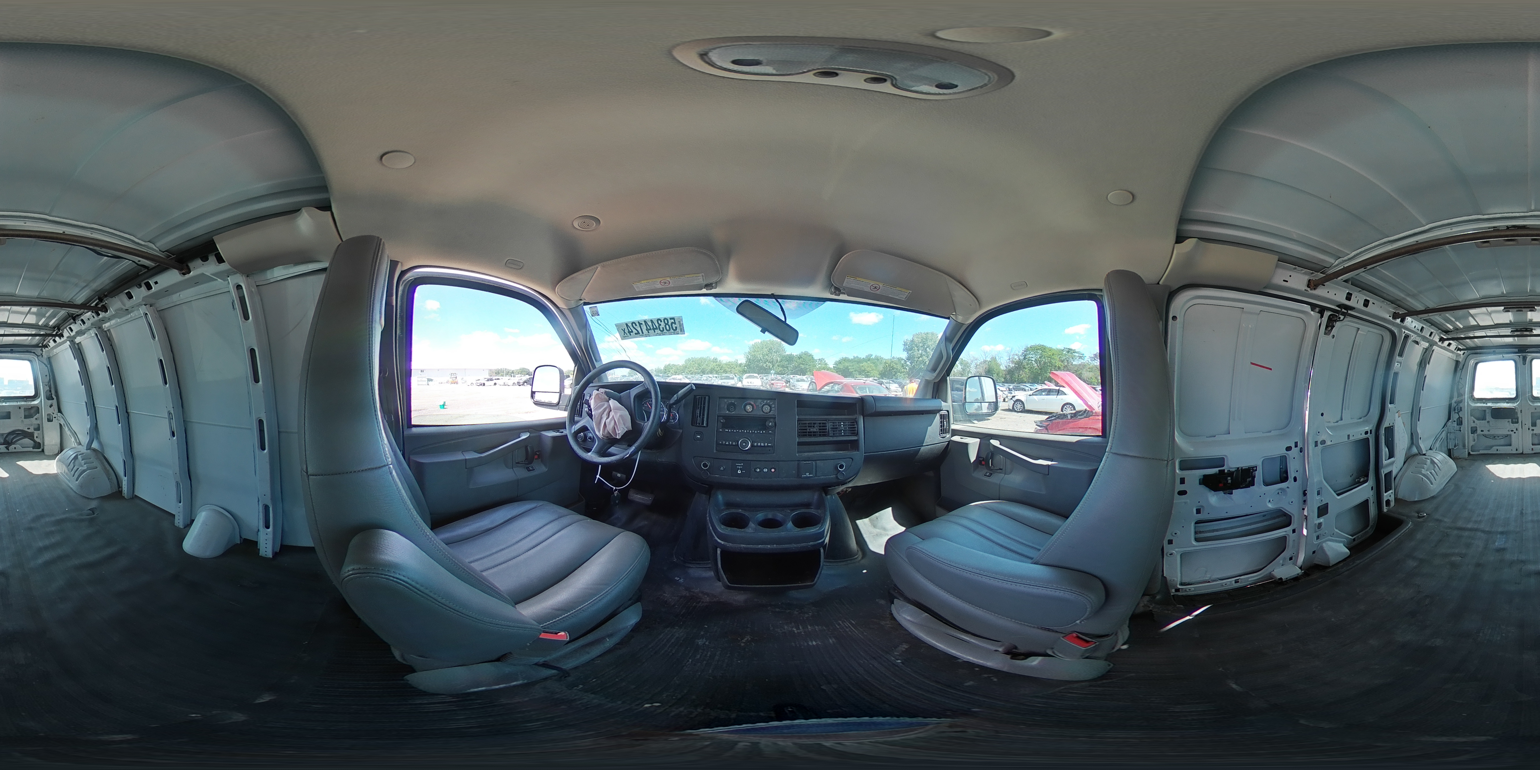 2018 Chevrolet Express G2500 VIN: 1GCWGAFP2J1216511 Lot: 58344124