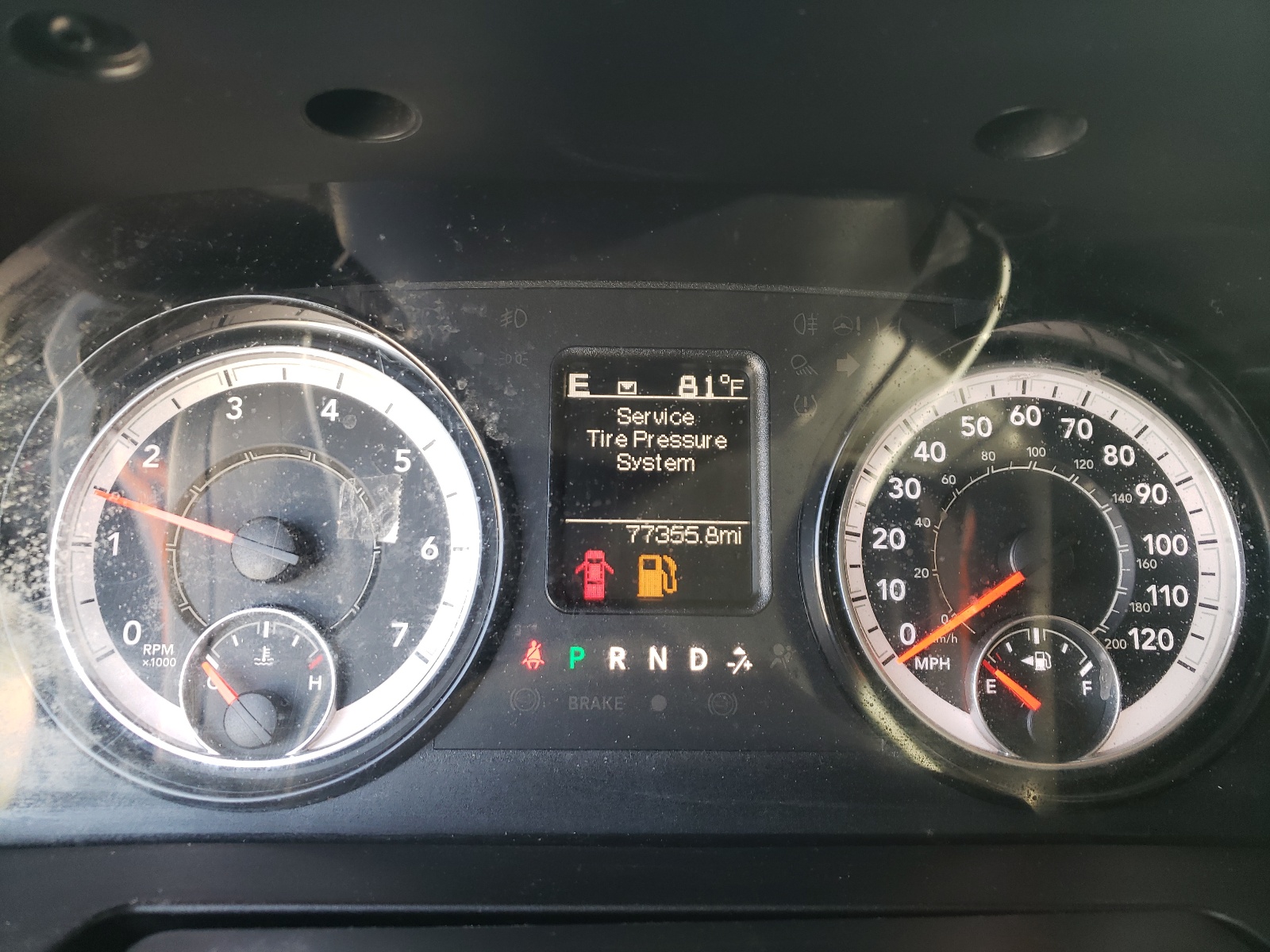 1C6RR6GG0KS742027 2019 Ram 1500 Classic Slt