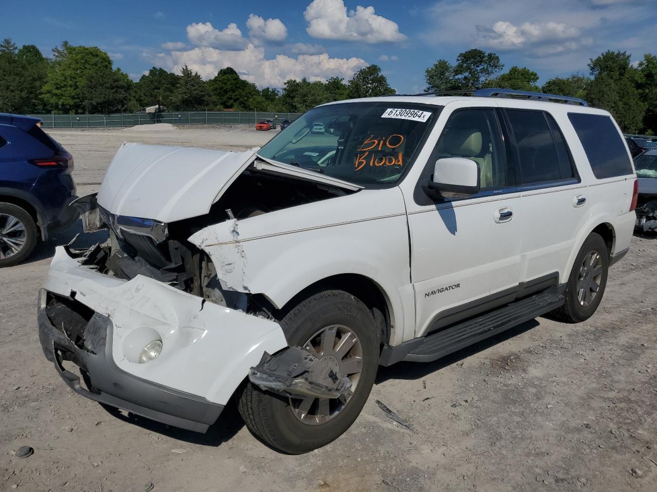 2003 Lincoln Navigator  for Sale in Madisonville, TN - Front End