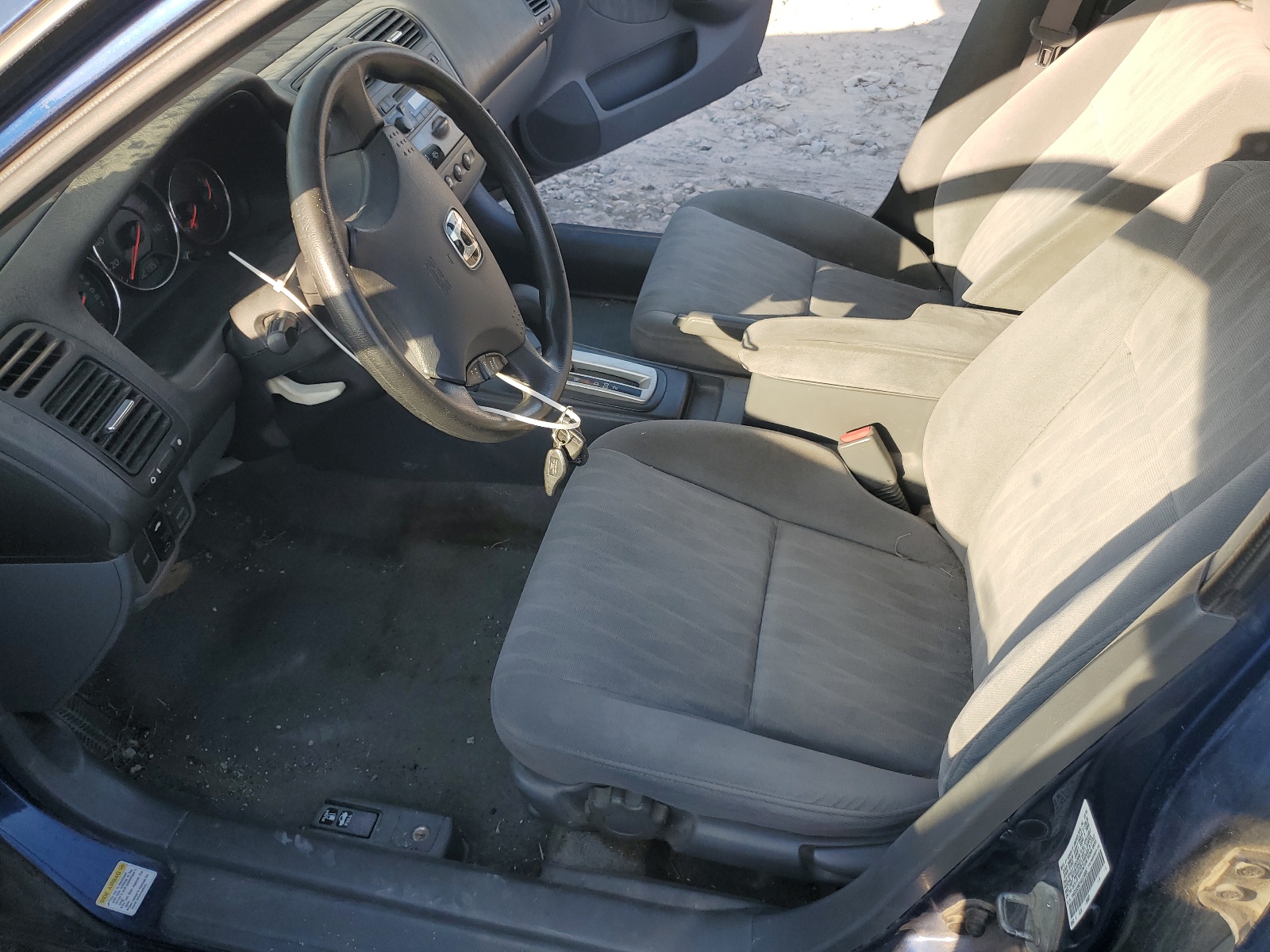 1HGES26814L016657 2004 Honda Civic Ex