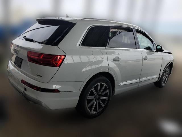 WA1LHAF7XJD047928 | 2018 Audi q7 premium plus