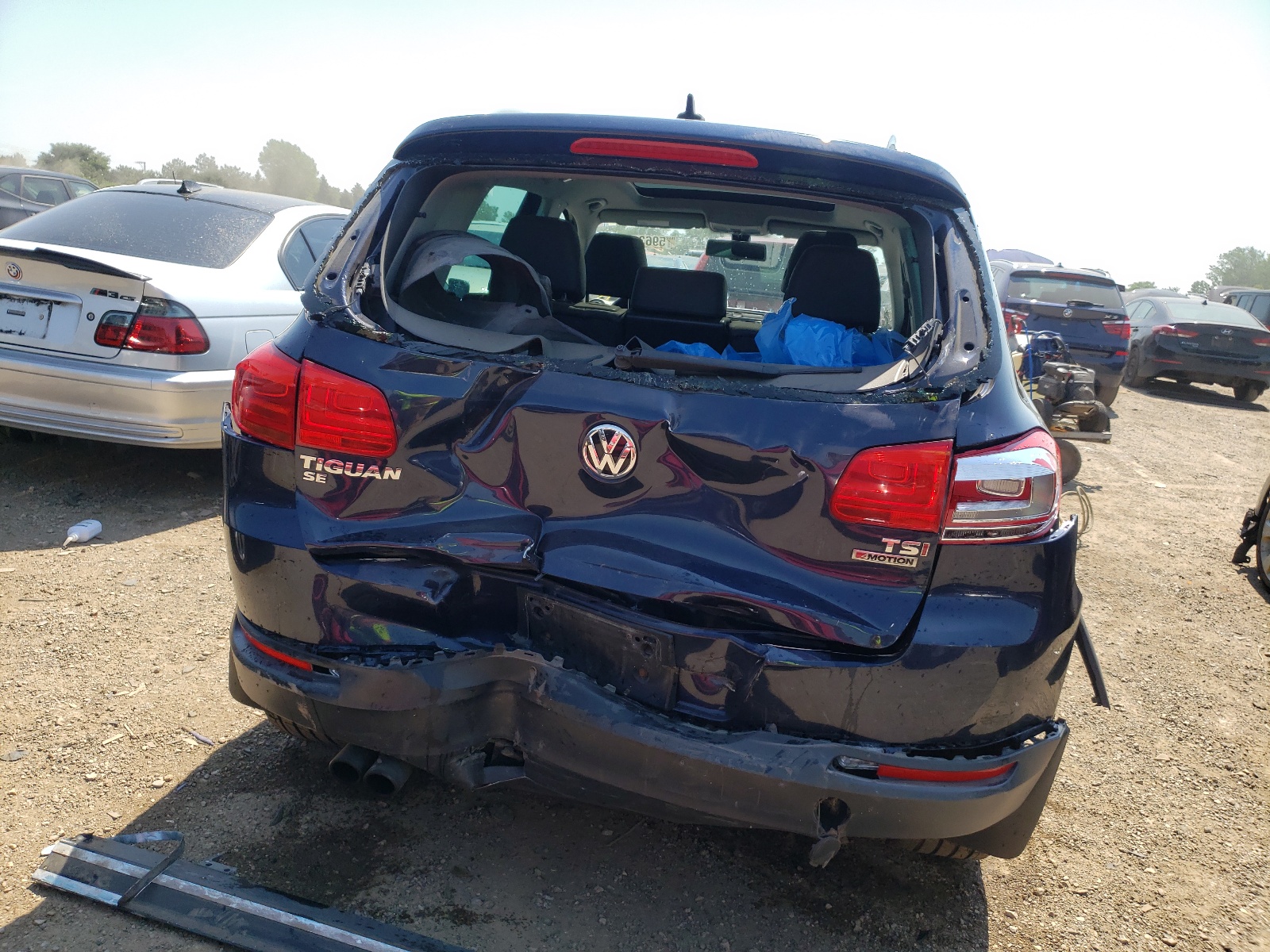 WVGBV7AX6GW568335 2016 Volkswagen Tiguan S