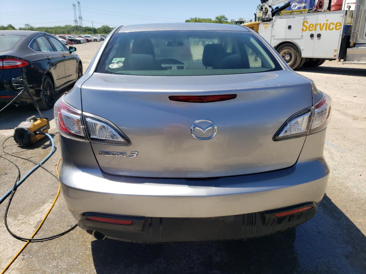 2011 Mazda 3 I VIN: JM1BL1VF2B1488559 Lot: 58433294