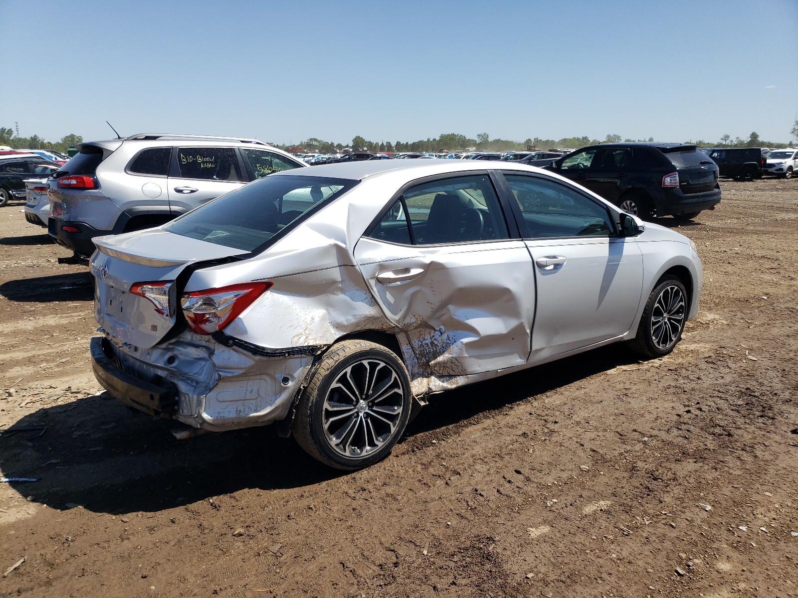 2014 Toyota Corolla L vin: 5YFBURHE0EP076137