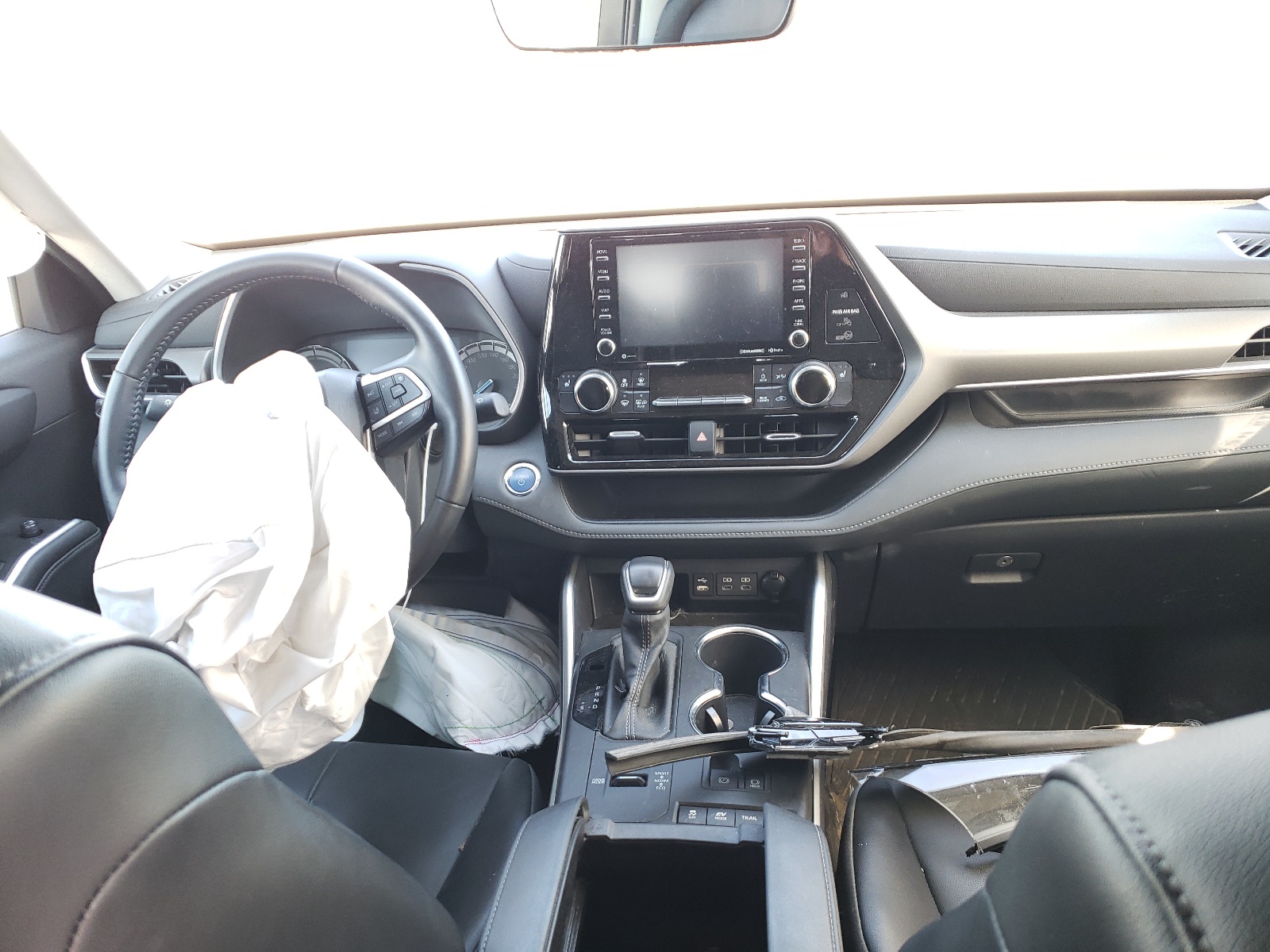 5TDGBRCH6NS559135 2022 Toyota Highlander Hybrid Xle