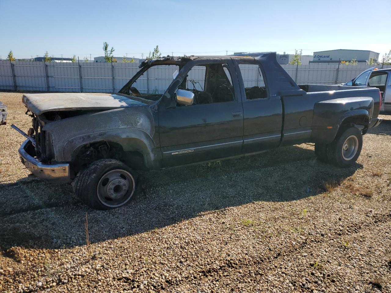 1996 Gmc Sierra K3500 იყიდება Nisku-ში, AB - Burn - Interior