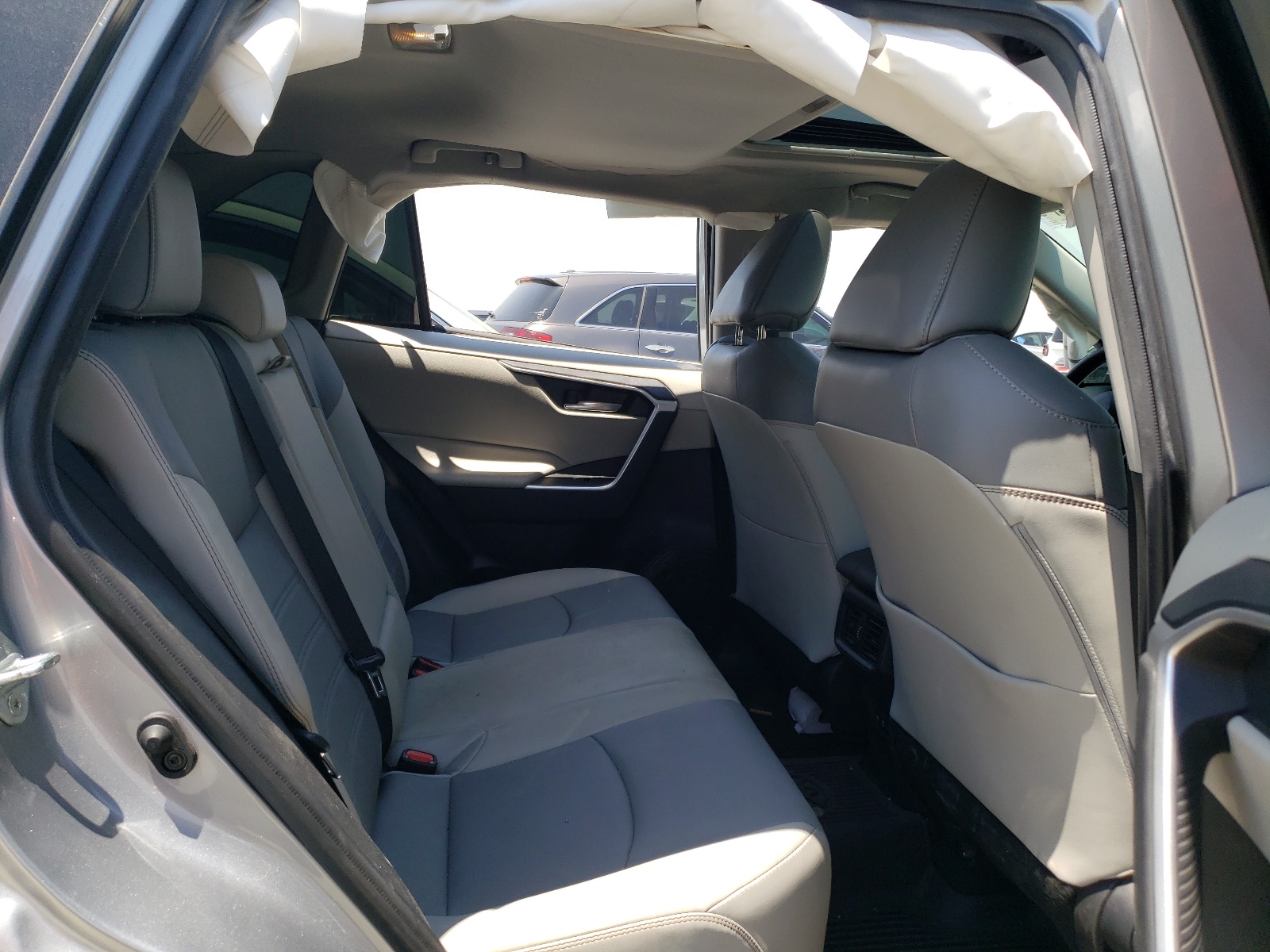 2T3C1RFV2MC110181 2021 Toyota Rav4 Xle Premium