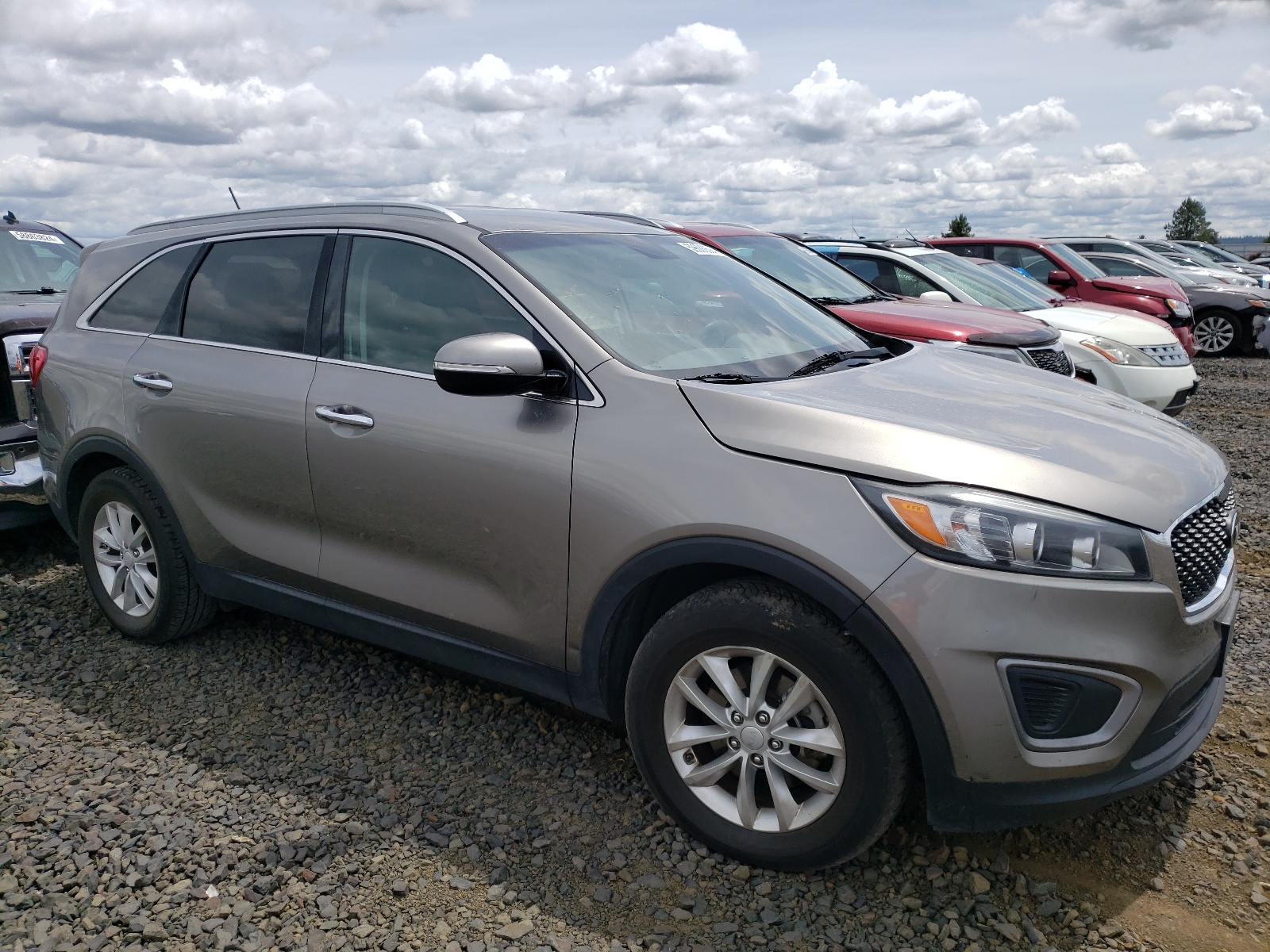 2016 Kia Sorento Lx vin: 5XYPG4A58GG096363