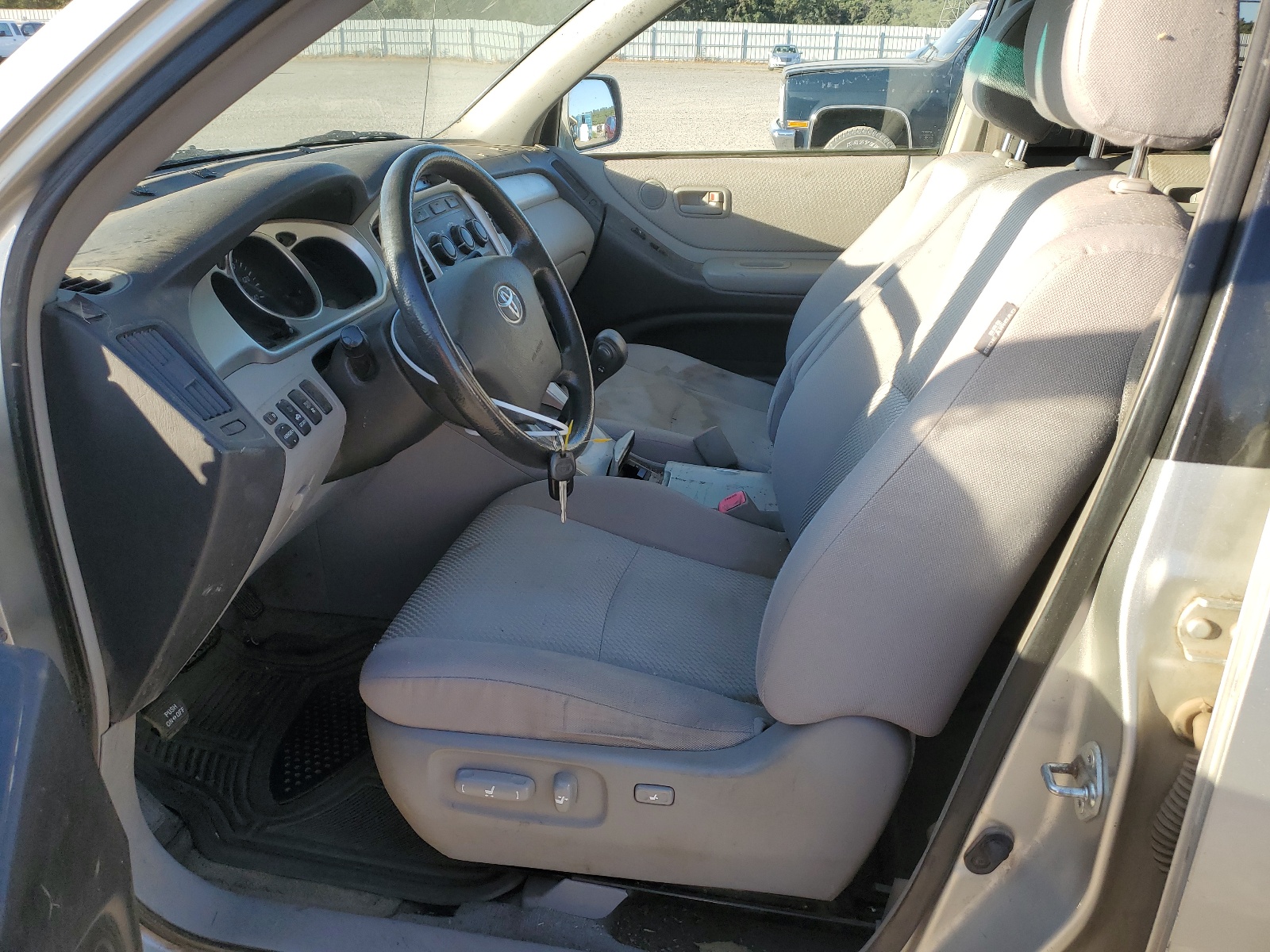 JTEEP21A640016032 2004 Toyota Highlander