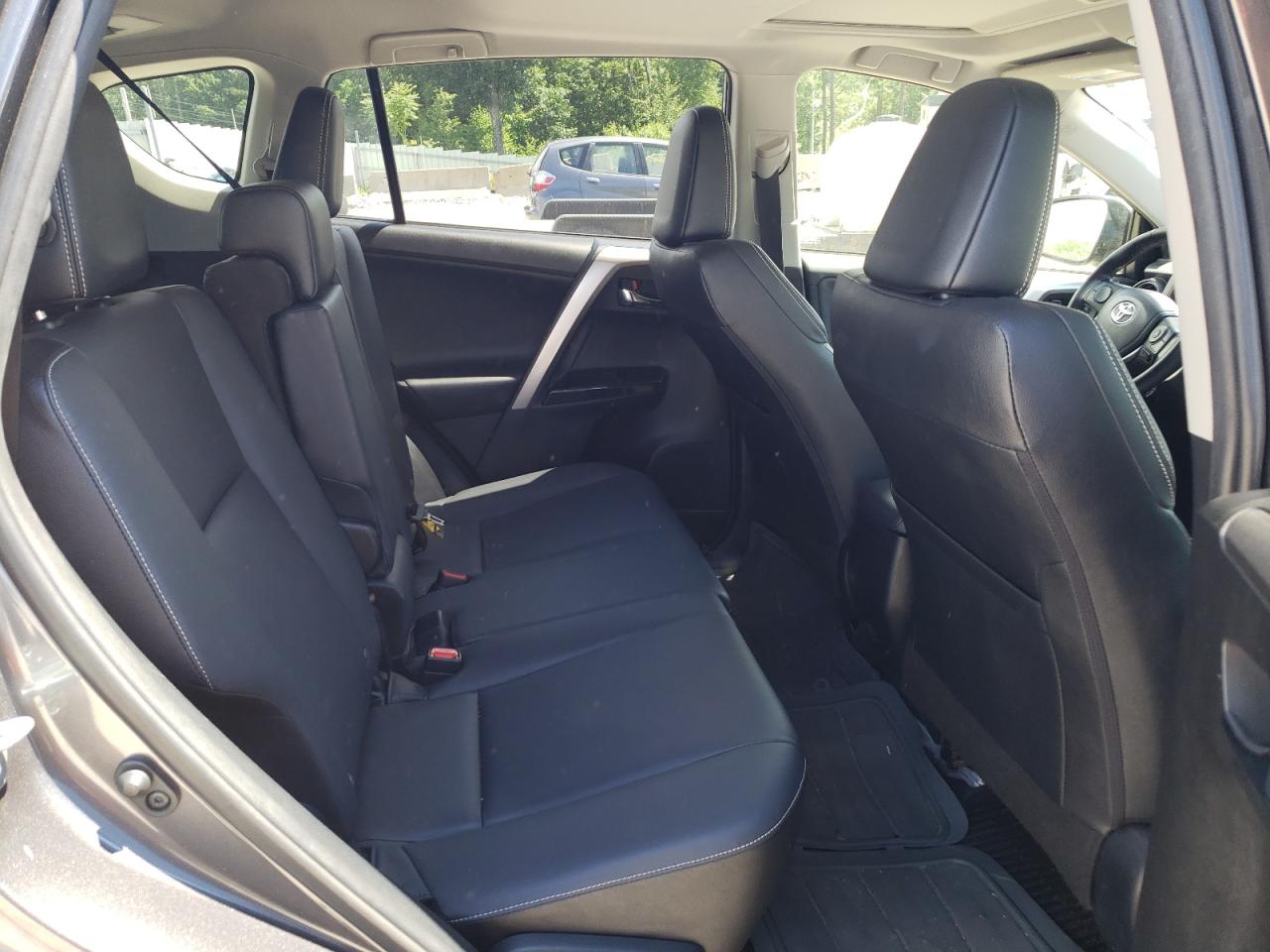 2017 Toyota Rav4 Limited VIN: JTMDFREV9HJ153734 Lot: 60802124