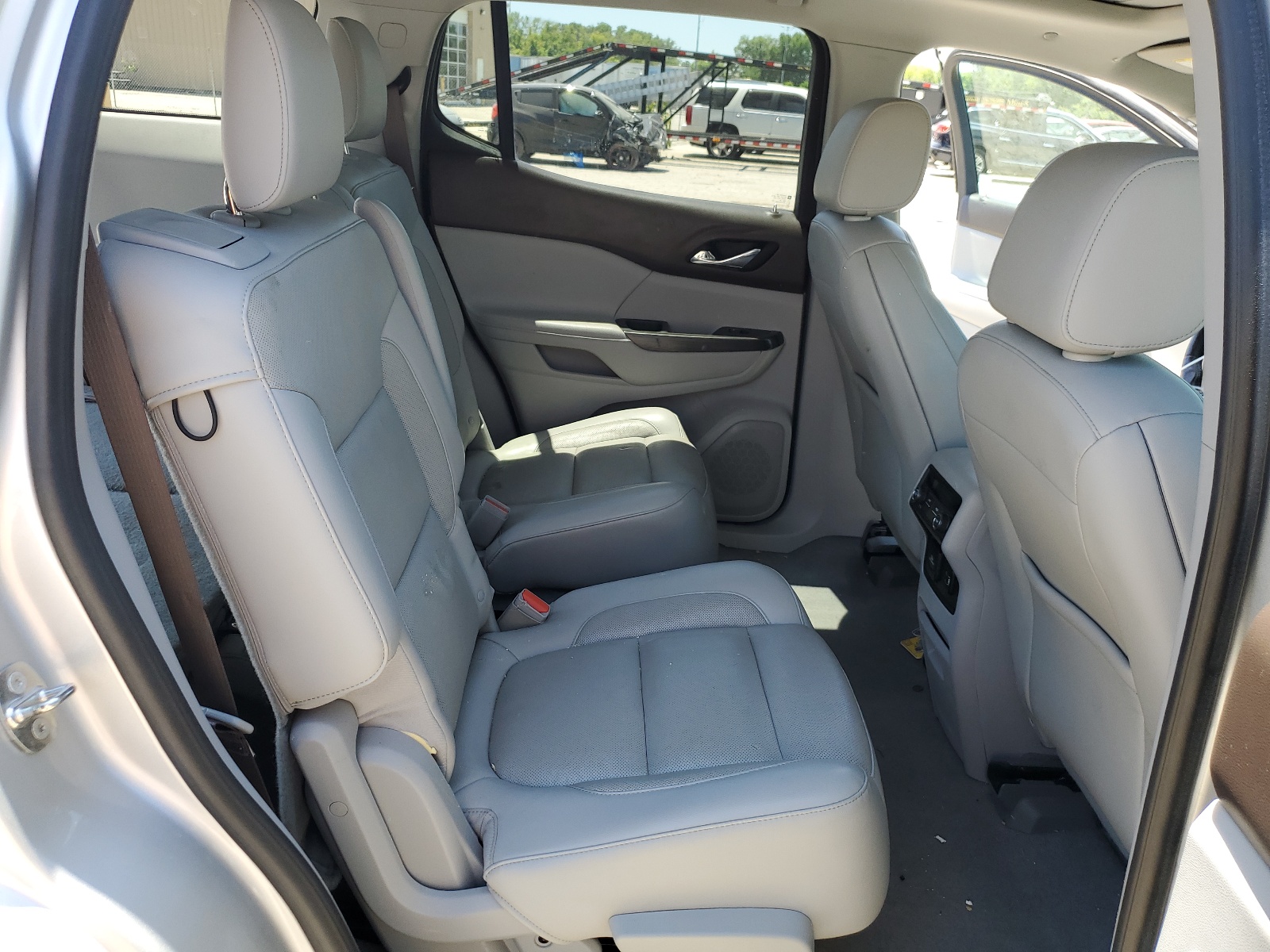 1GKKNMLS0JZ139528 2018 GMC Acadia Slt-1