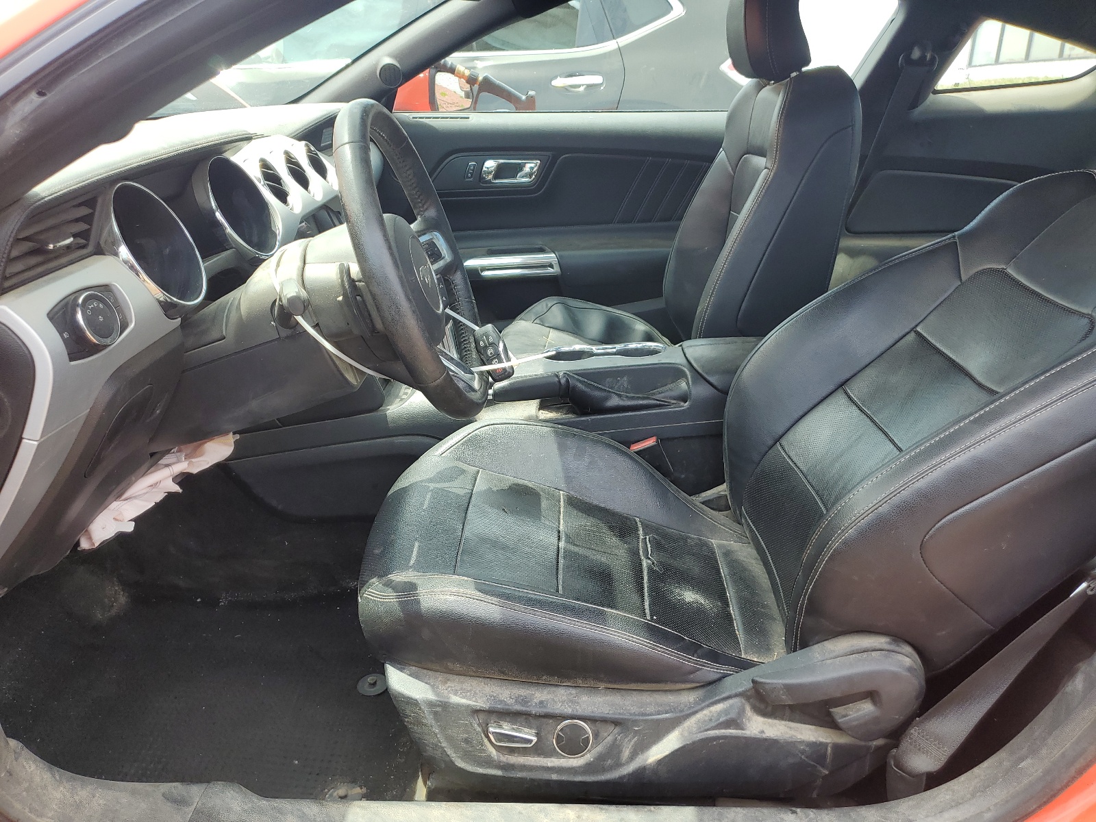 1FA6P8TH3G5329560 2016 Ford Mustang