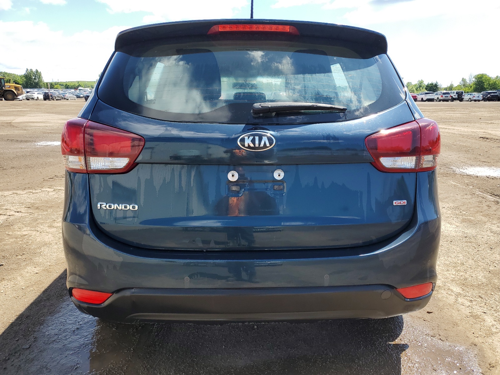 KNAHT8A34H7188040 2017 Kia Rondo