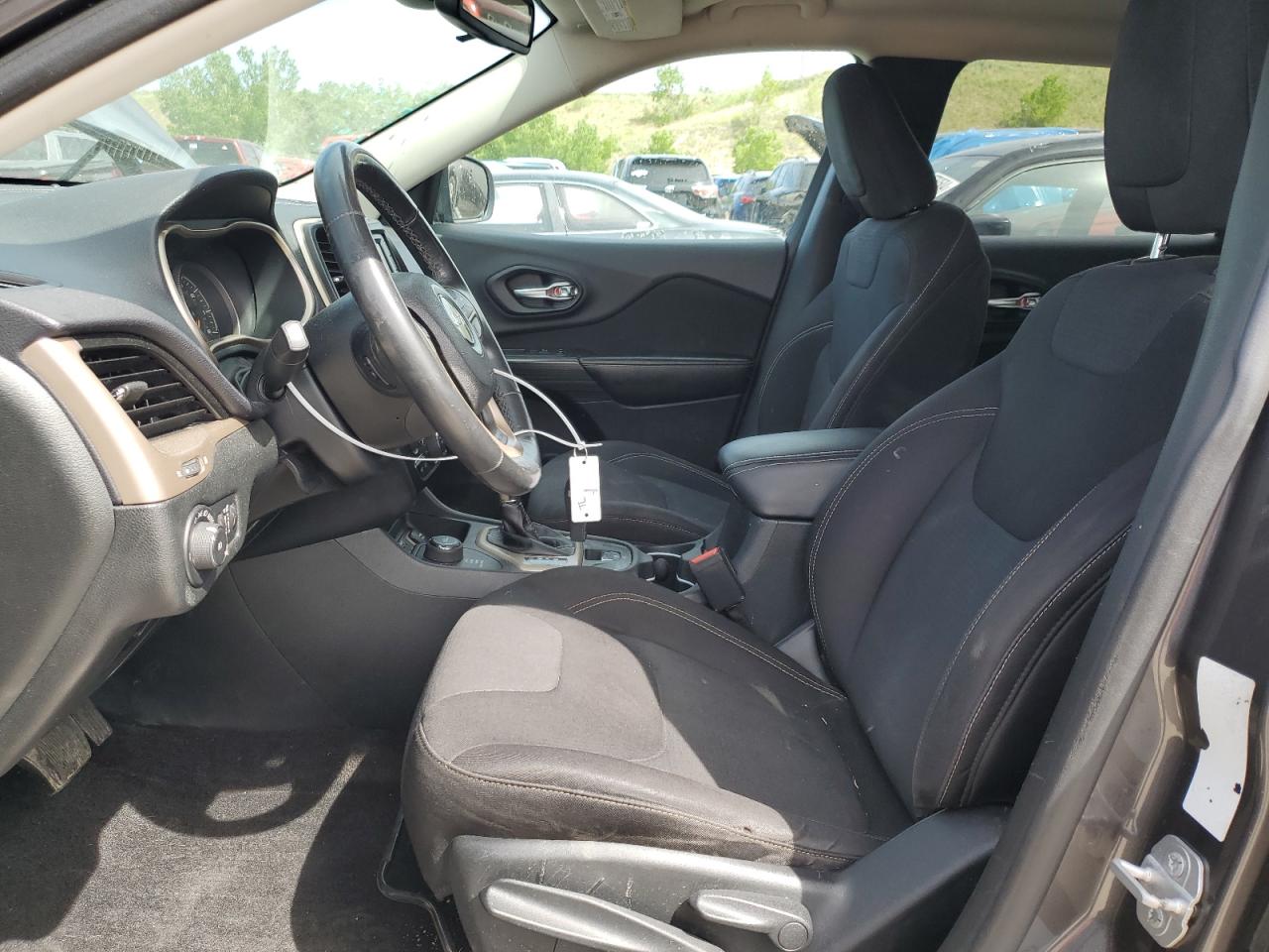 2015 Jeep Cherokee Latitude VIN: 1C4PJMCS3FW528377 Lot: 57451534