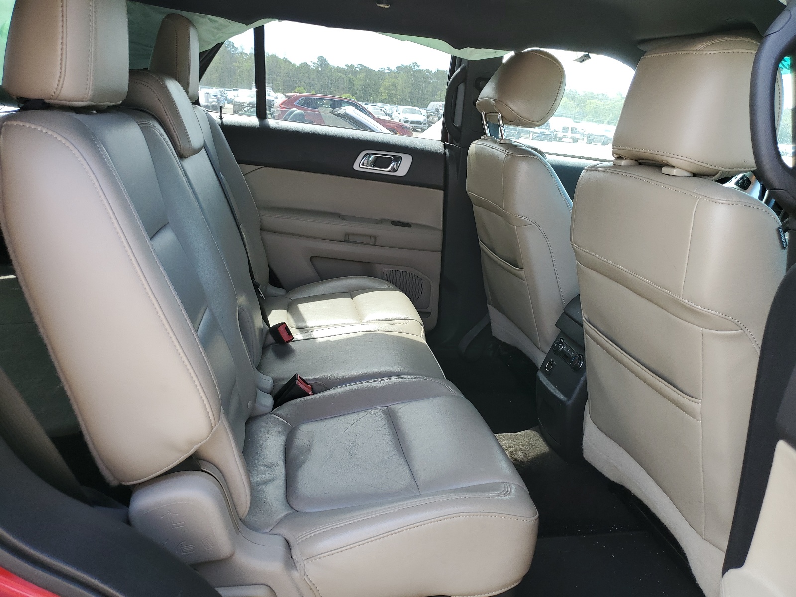 1FMHK7D81CGA38852 2012 Ford Explorer Xlt