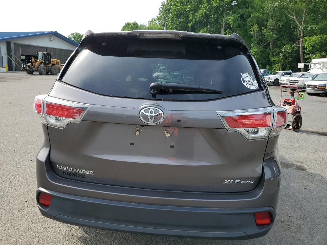 2016 Toyota Highlander Xle VIN: 5TDJKRFH0GS355760 Lot: 60435884