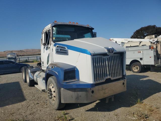 2015 Western Star/Auto Car Conventional 4700Sb